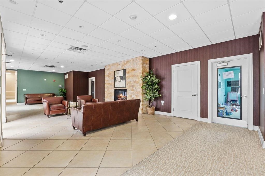 10 REGENT ST Unit: 506