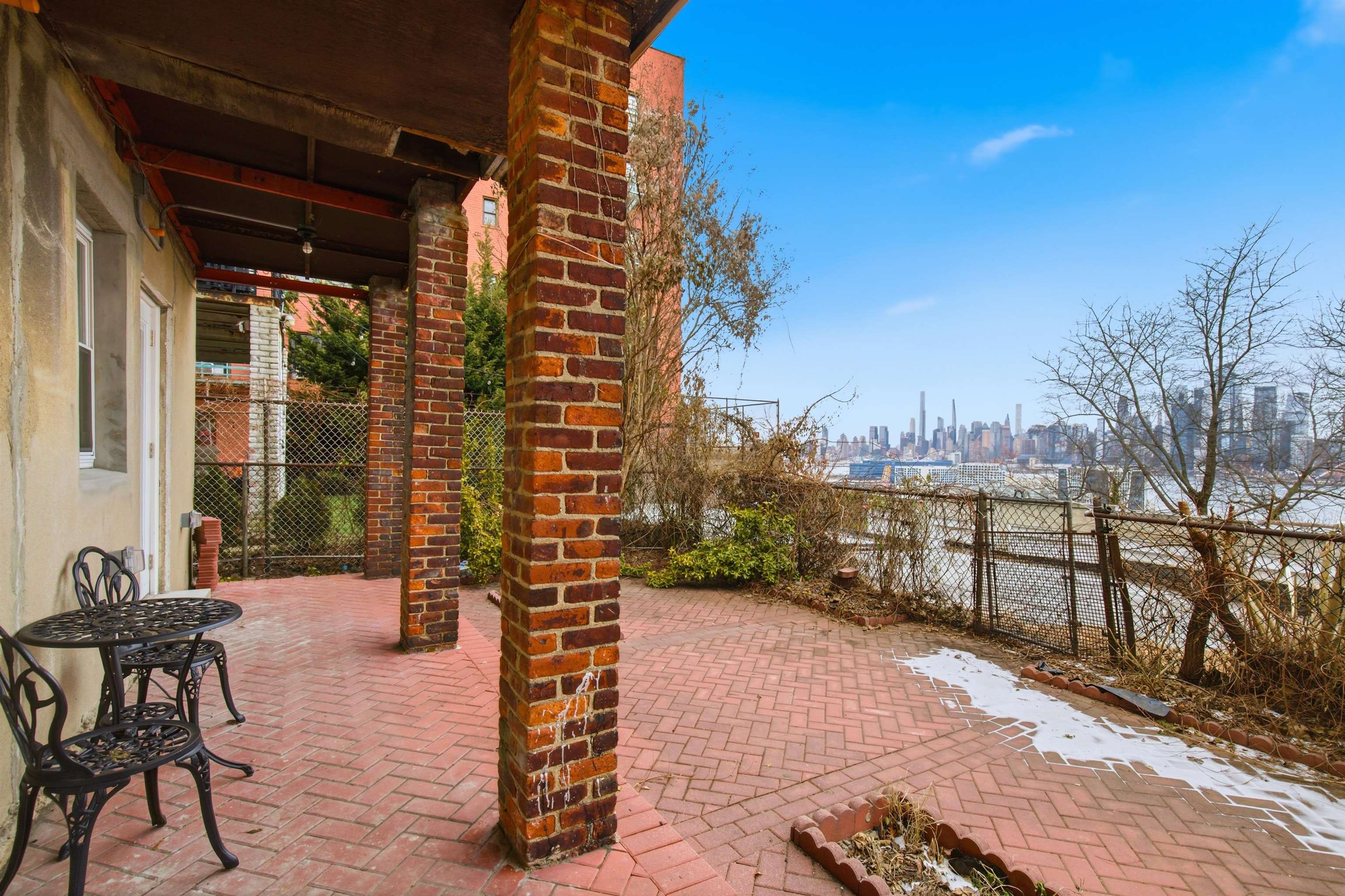 1012 PALISADE AVE Unit: 1