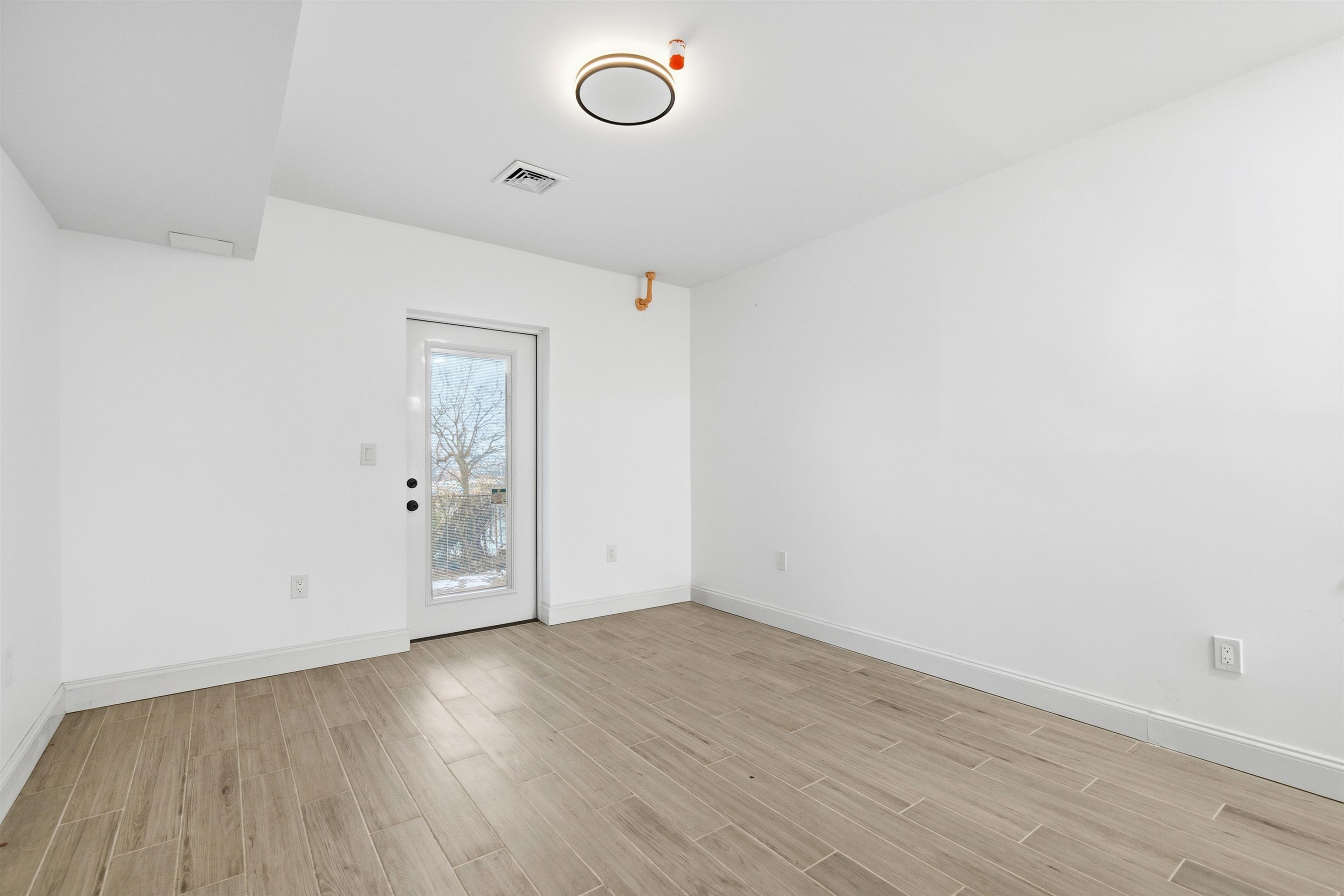 1012 PALISADE AVE Unit: 1