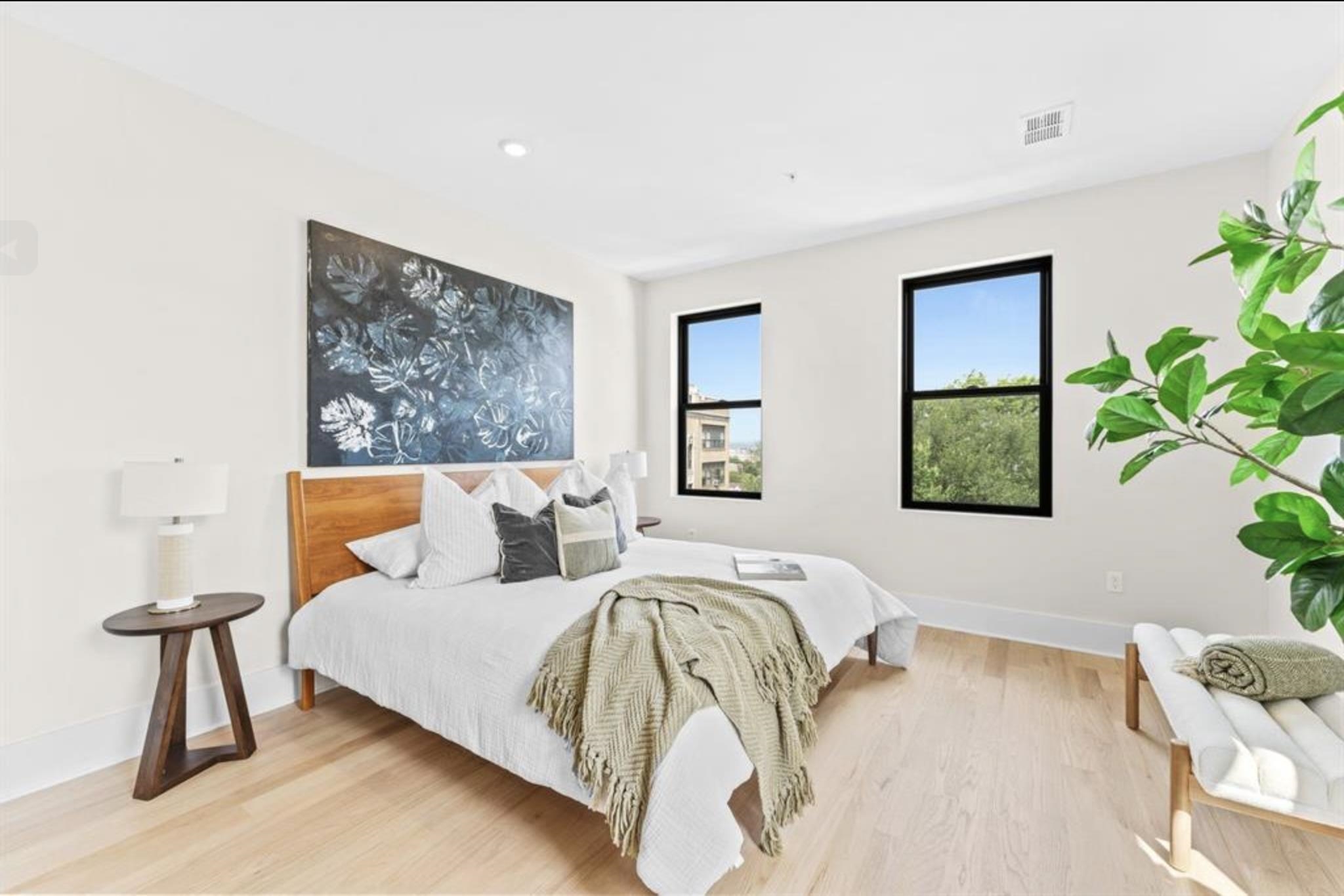 249 BERGEN AVE Unit: Penthouse
