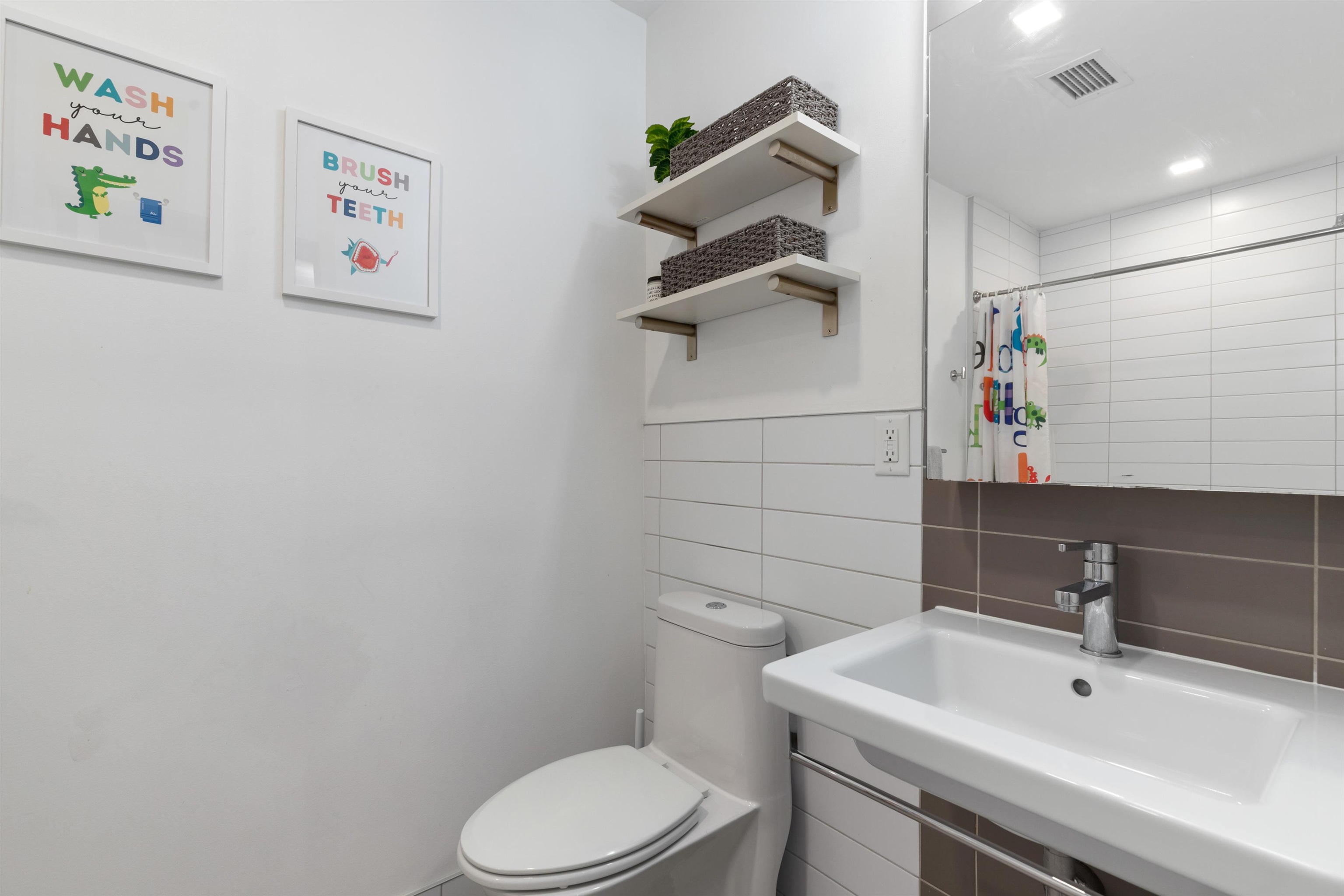 380 NEWARK AVE Unit: 601