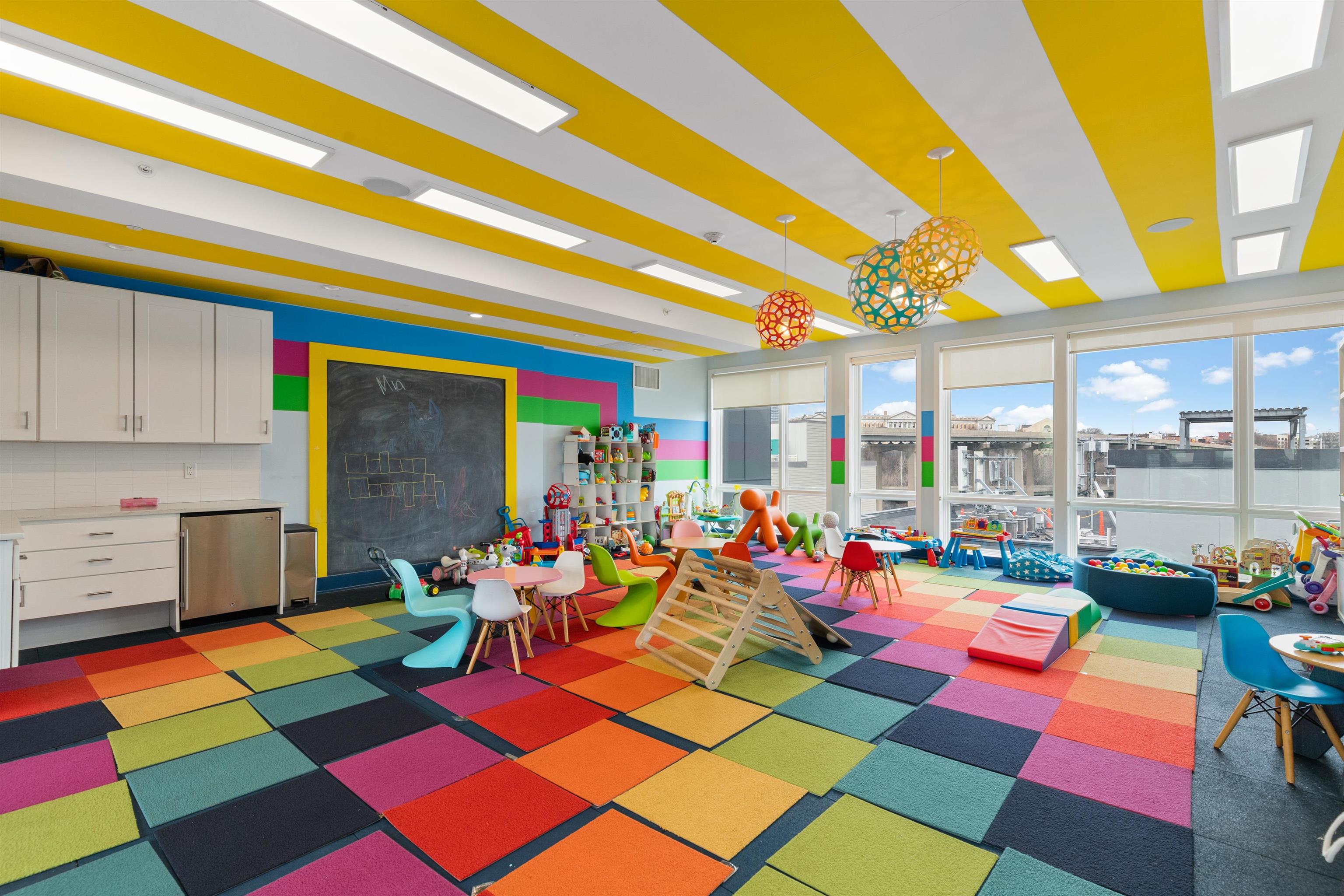 380 NEWARK AVE Unit: 601