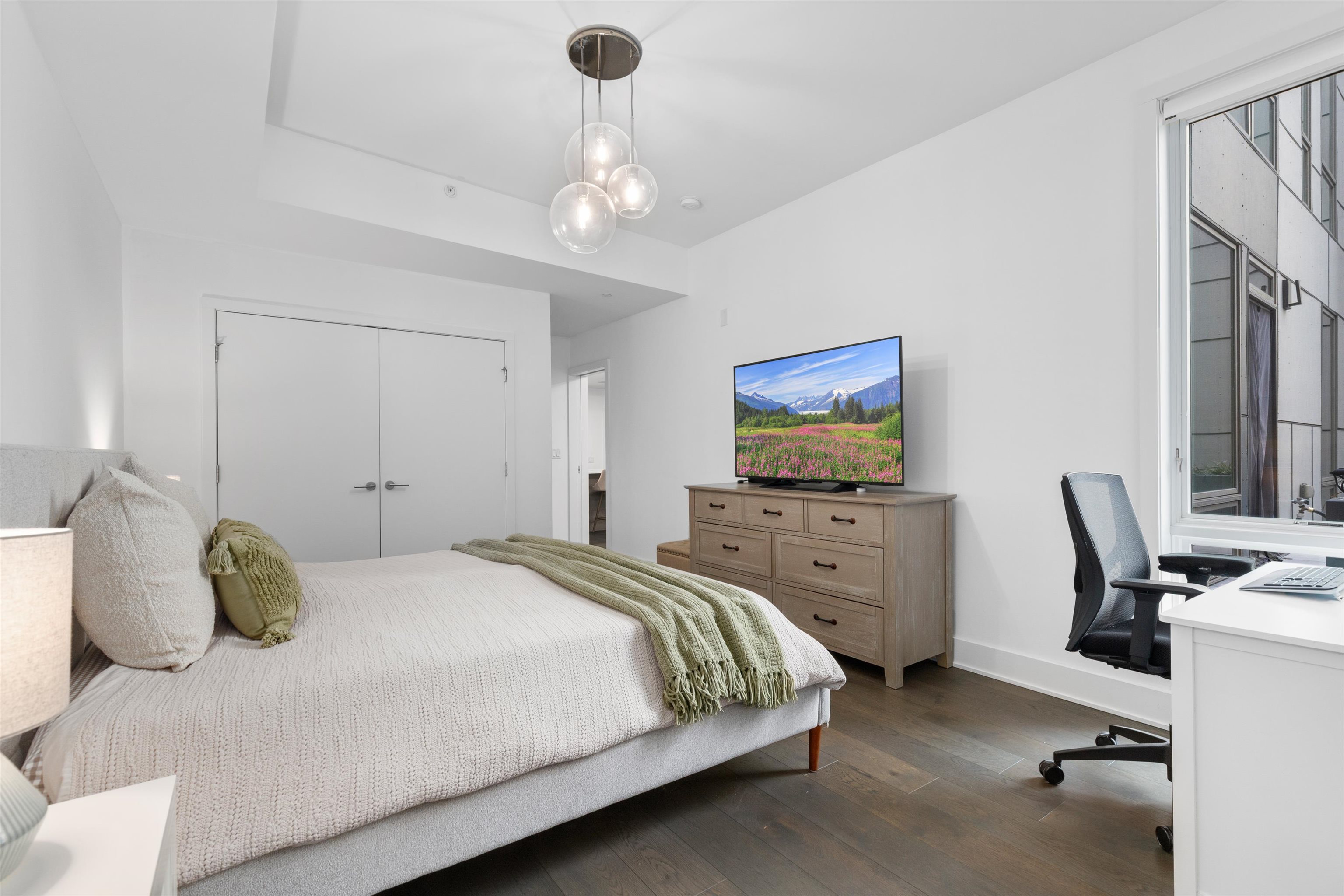 380 NEWARK AVE Unit: 601