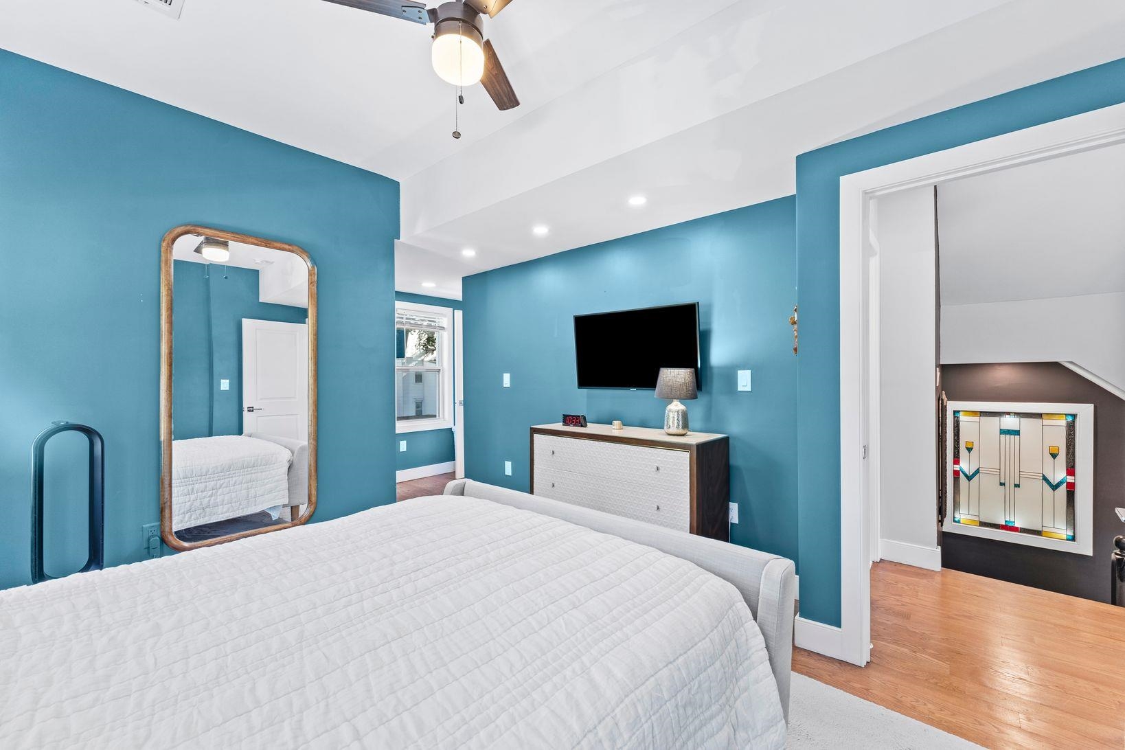 76 CONDICT ST