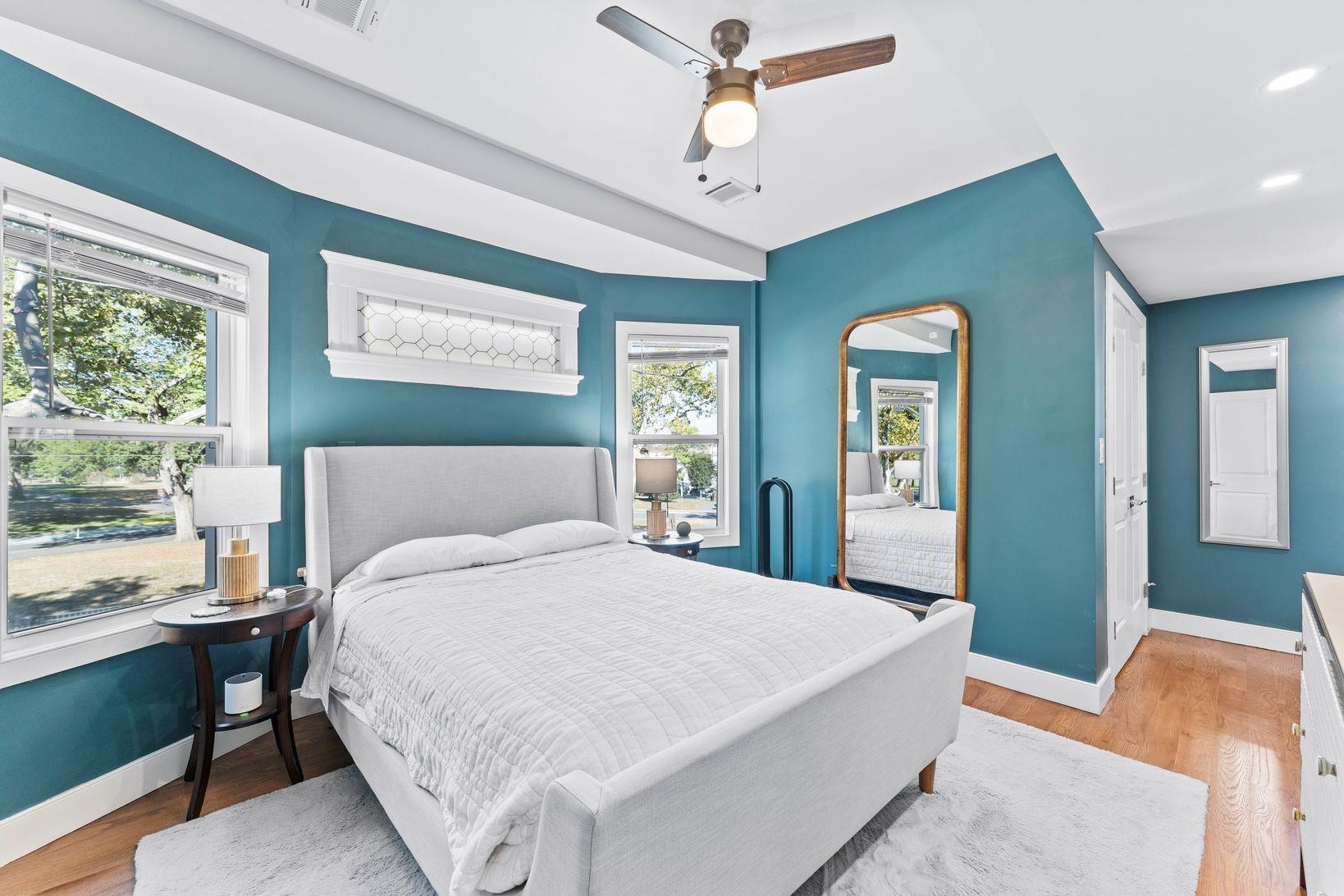 76 CONDICT ST