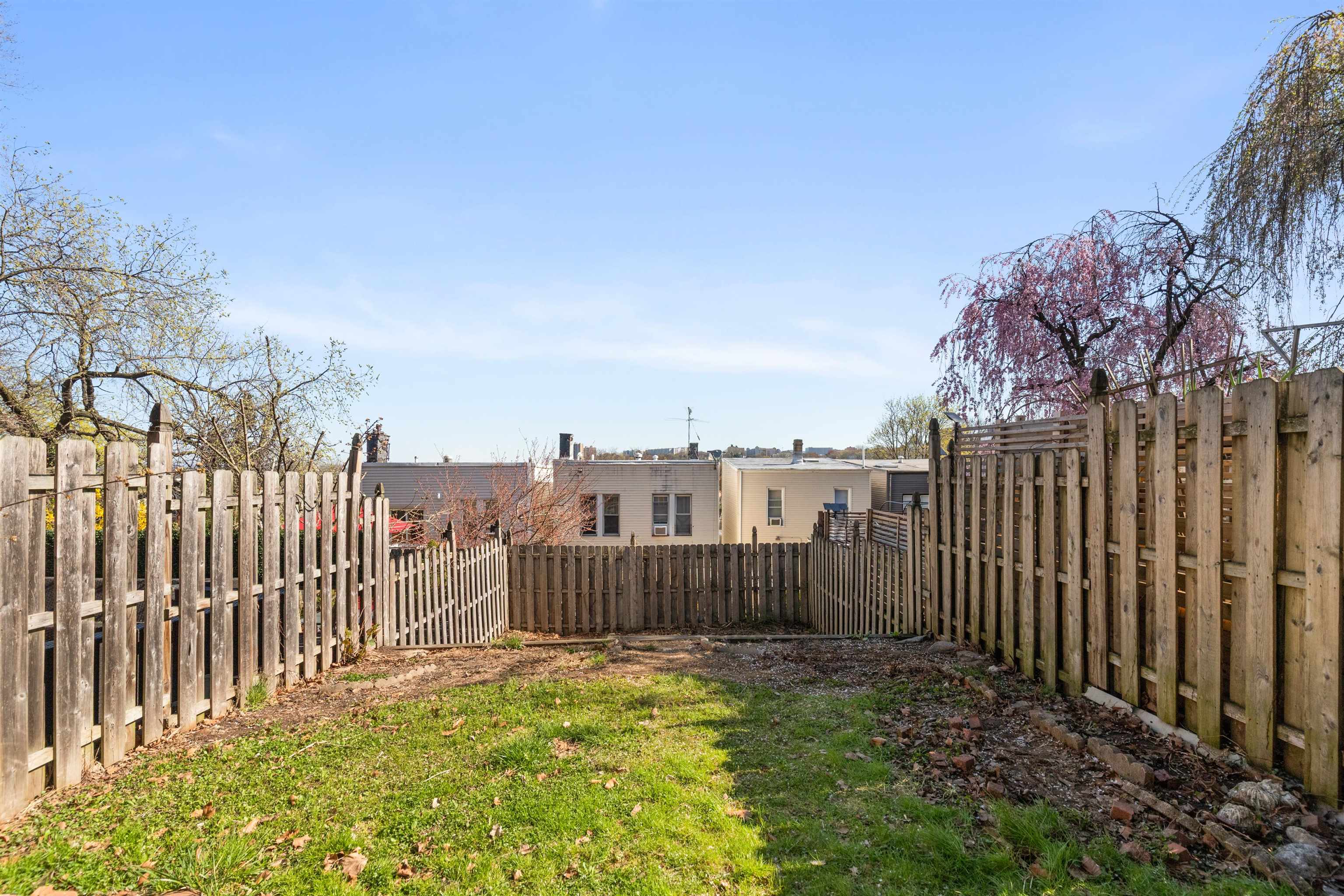 3624 LINCOLN TERRACE