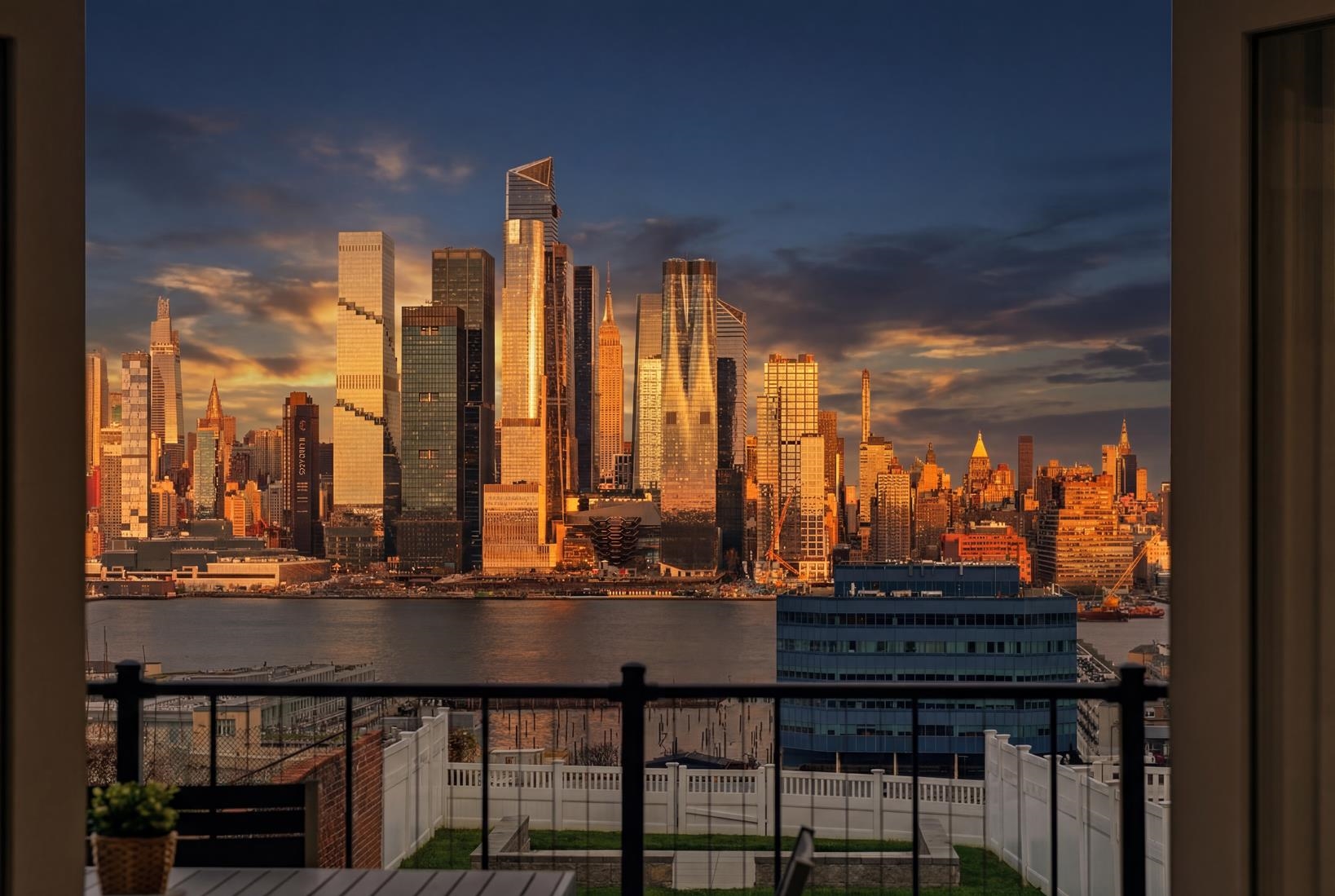 412 GREGORY AVE Unit: 1