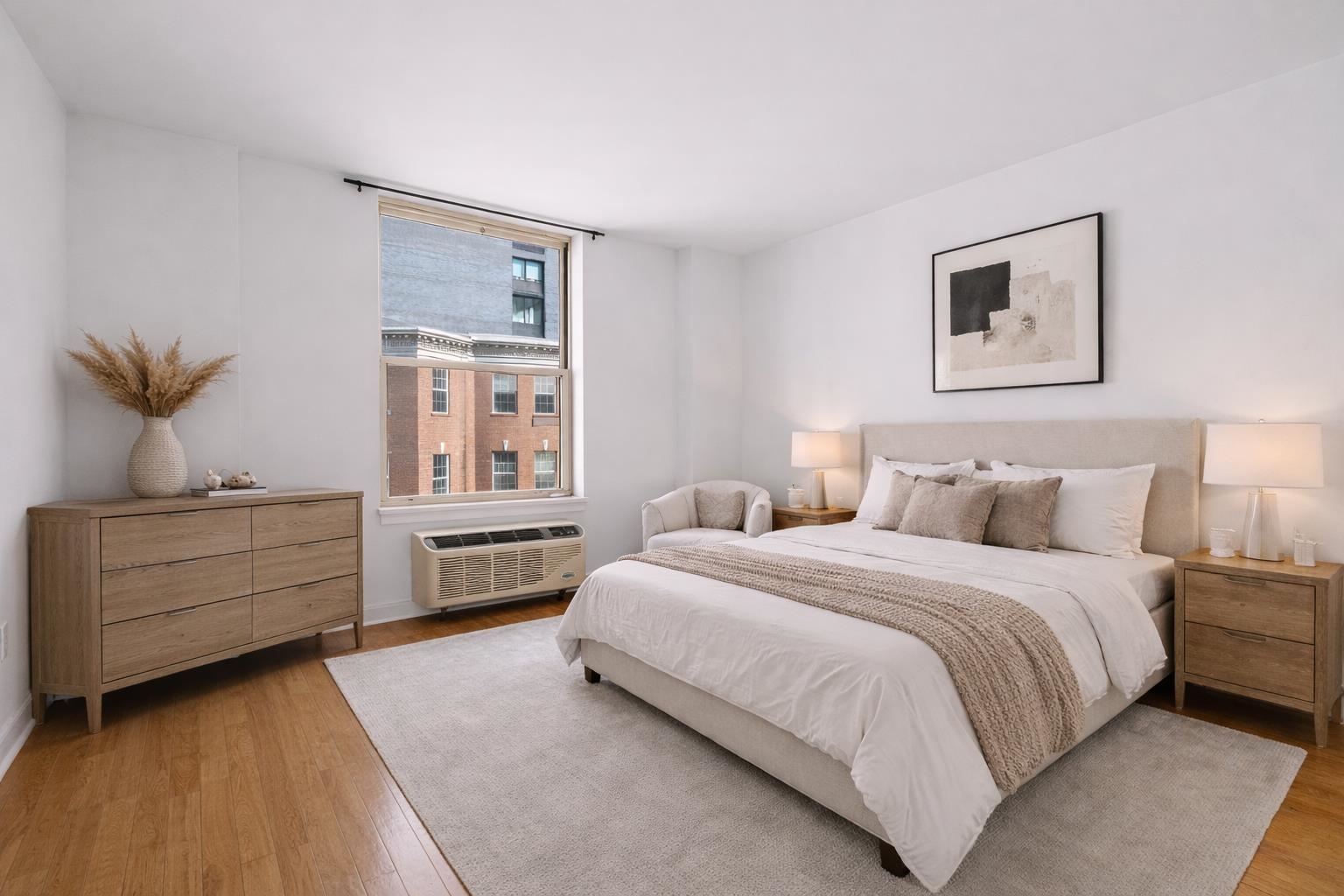 10 REGENT ST Unit: 415