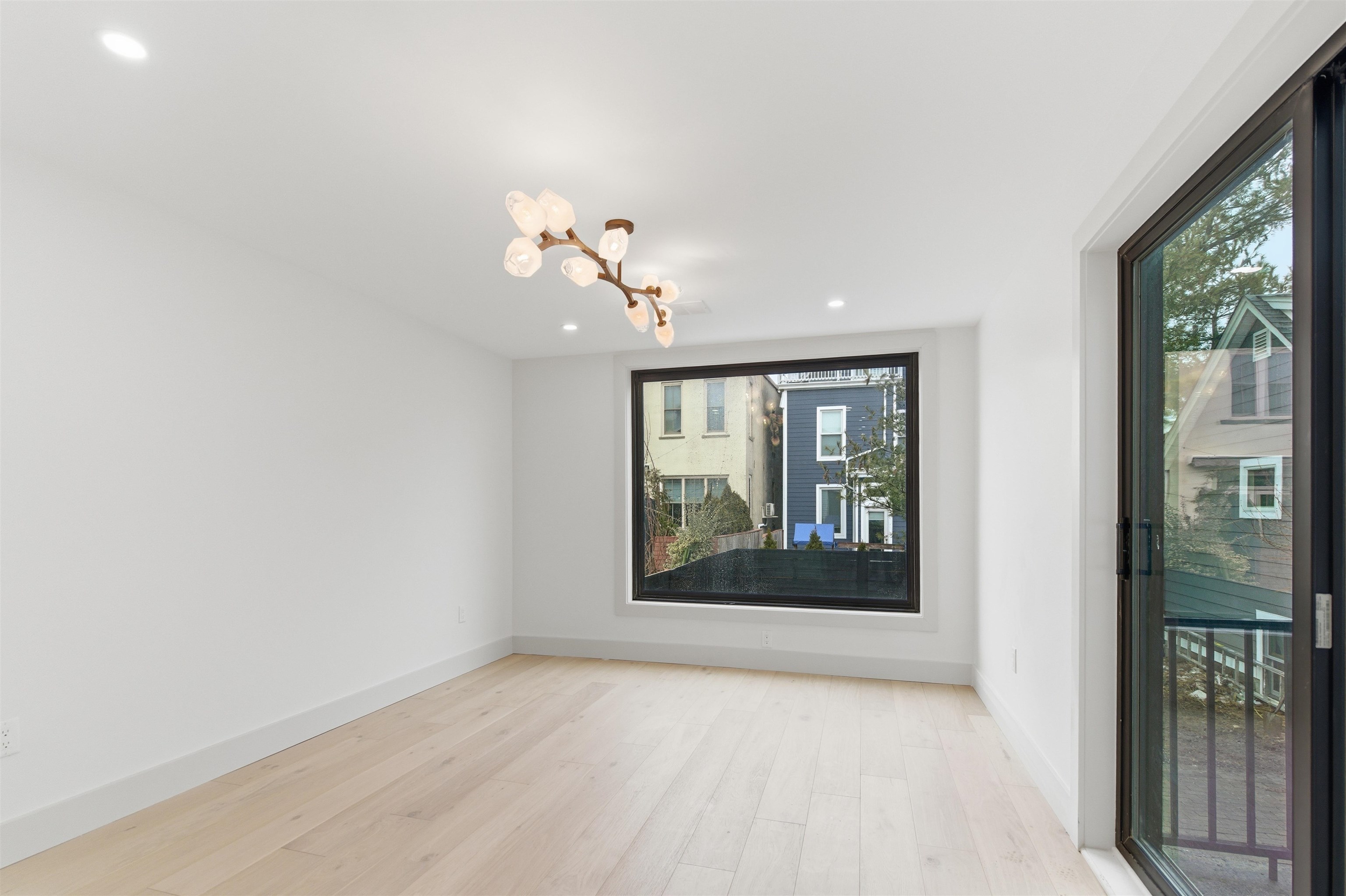 202 JANE ST