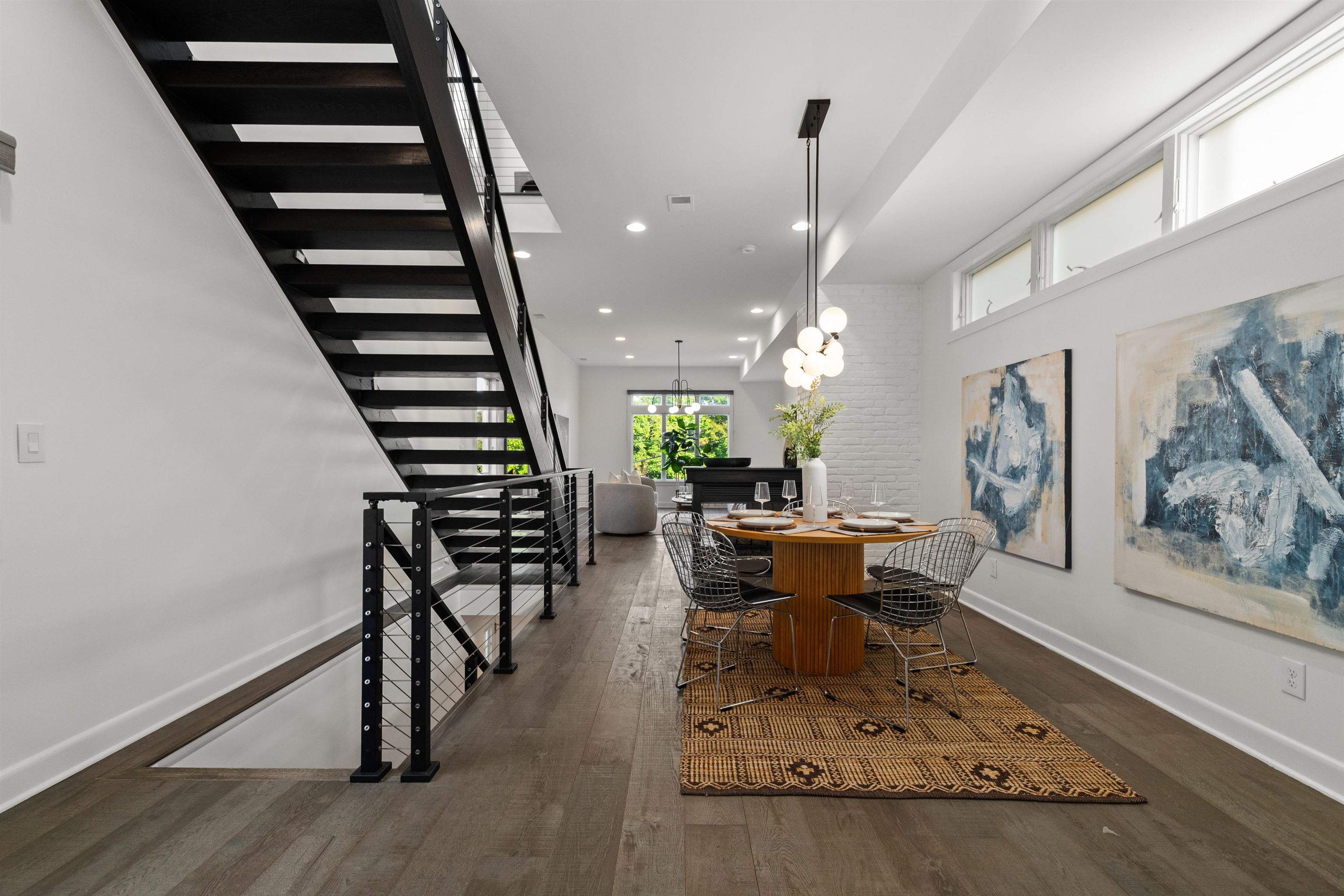 627 GREGORY AVE
