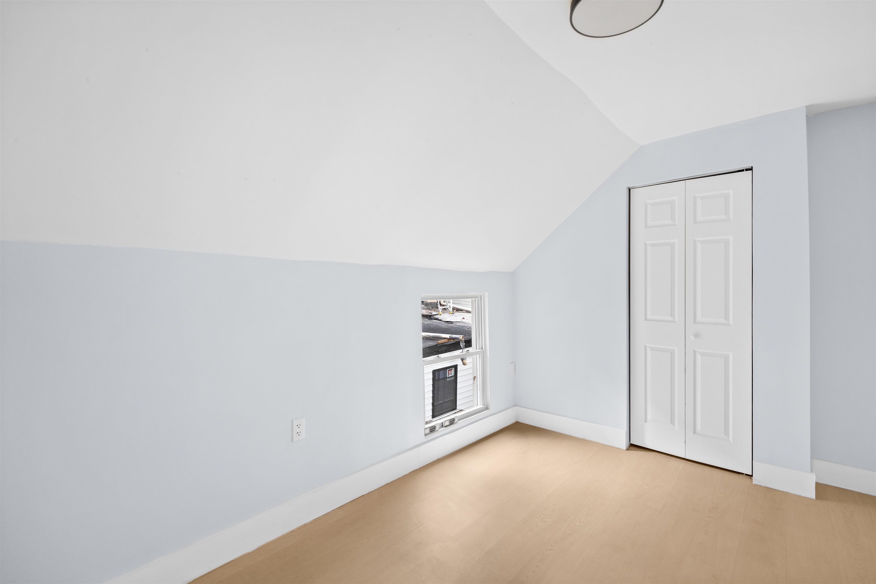 386 PALISADE AVE