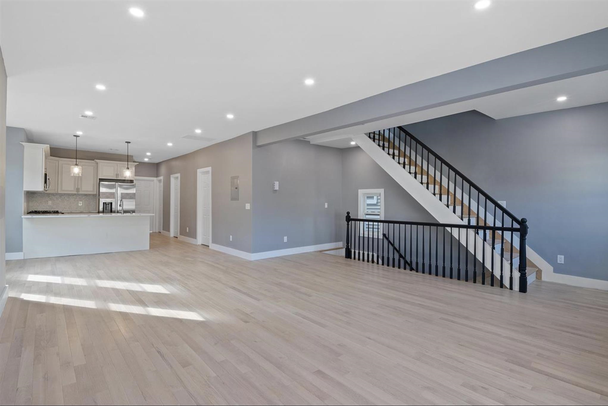 95 CLAREMONT AVE