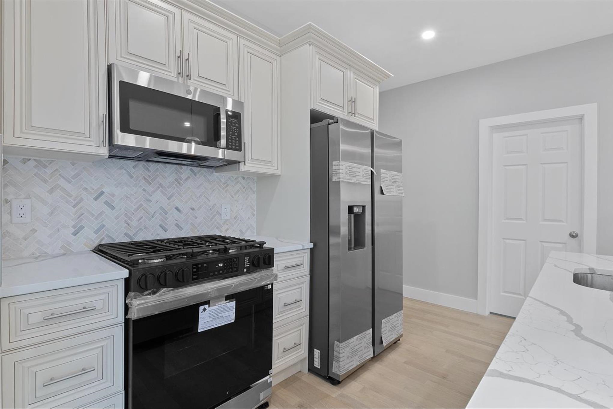 95 CLAREMONT AVE