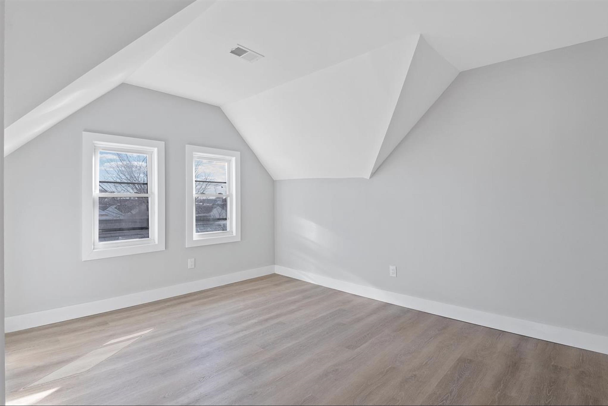95 CLAREMONT AVE