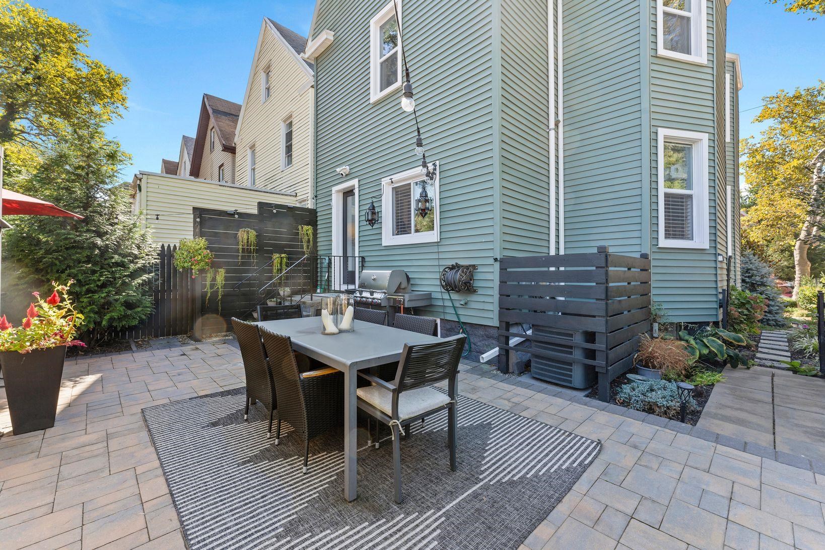 76 CONDICT ST