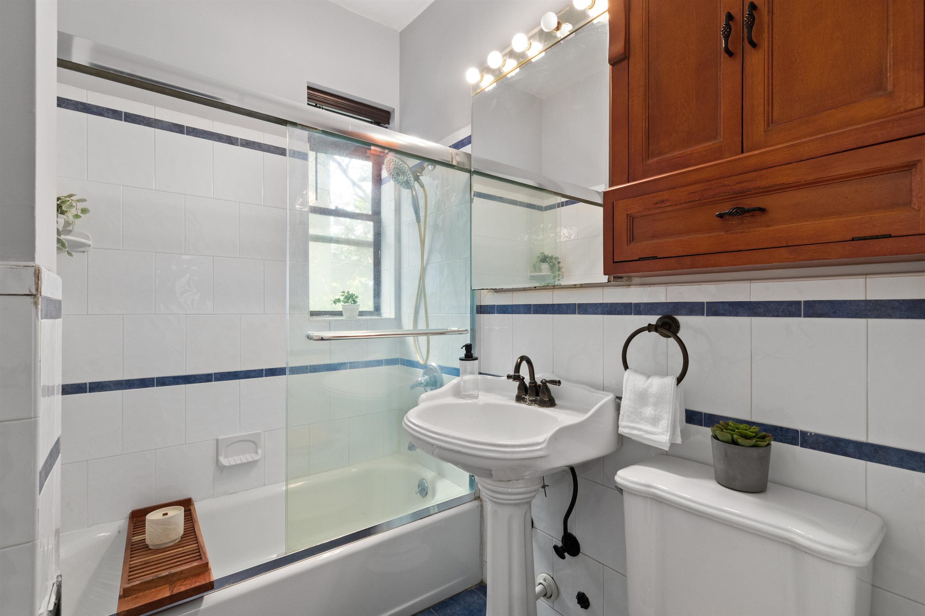 29-33 51ST ST Unit: B2