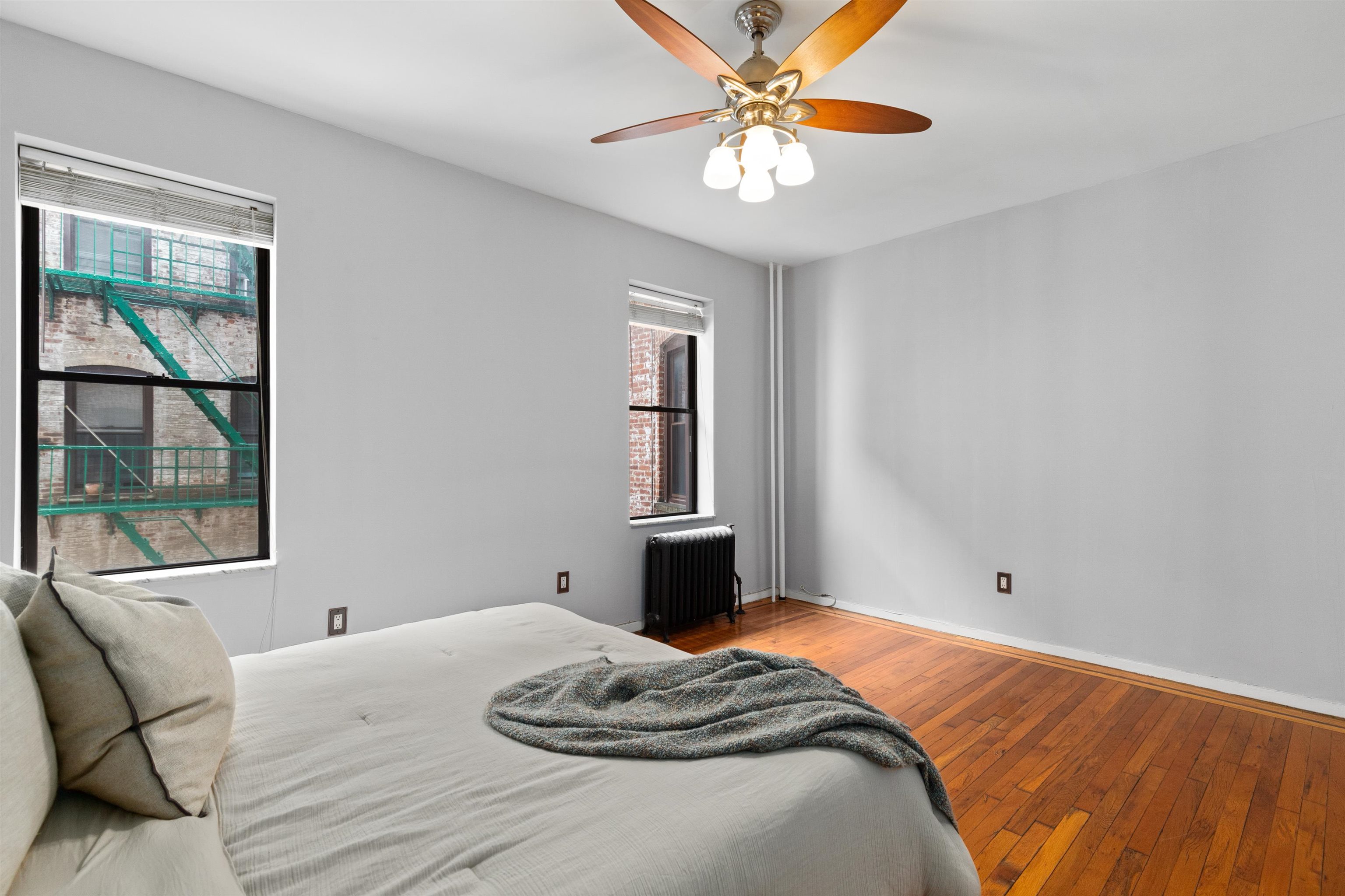 29-33 51ST ST Unit: B2