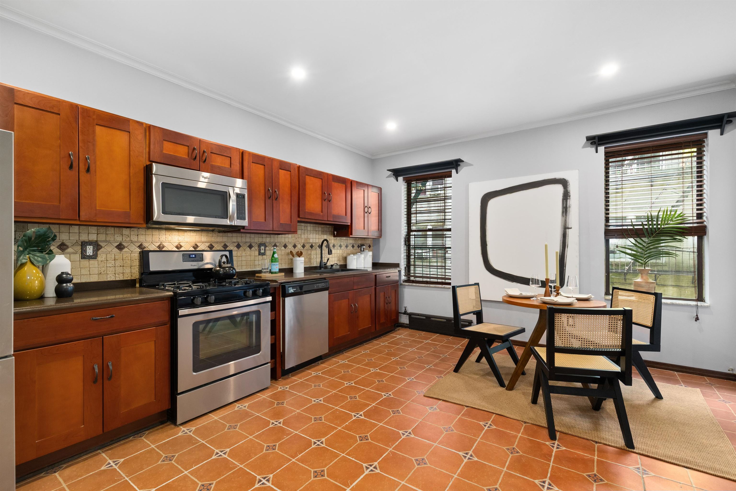 29-33 51ST ST Unit: B2