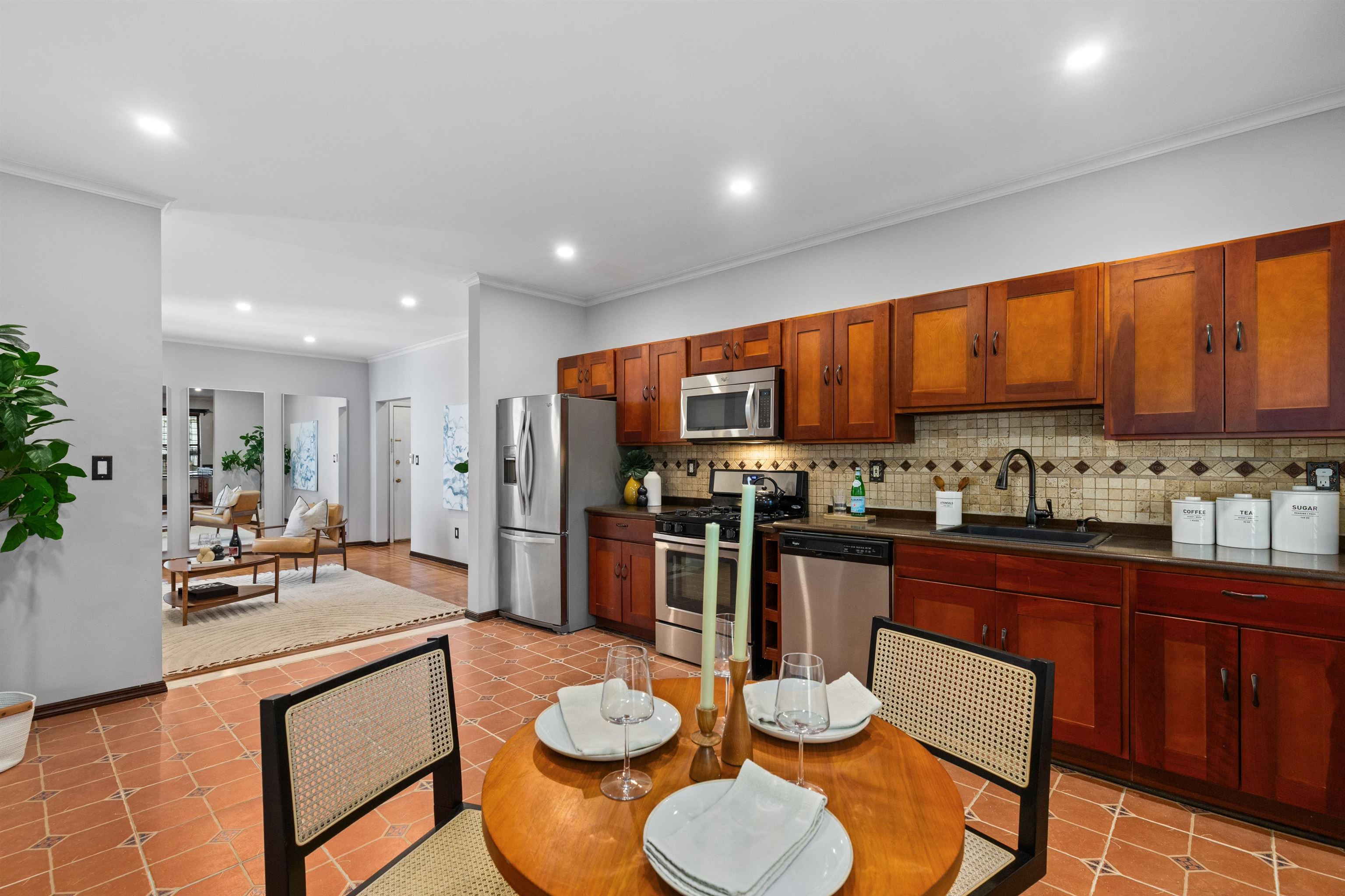 29-33 51ST ST Unit: B2