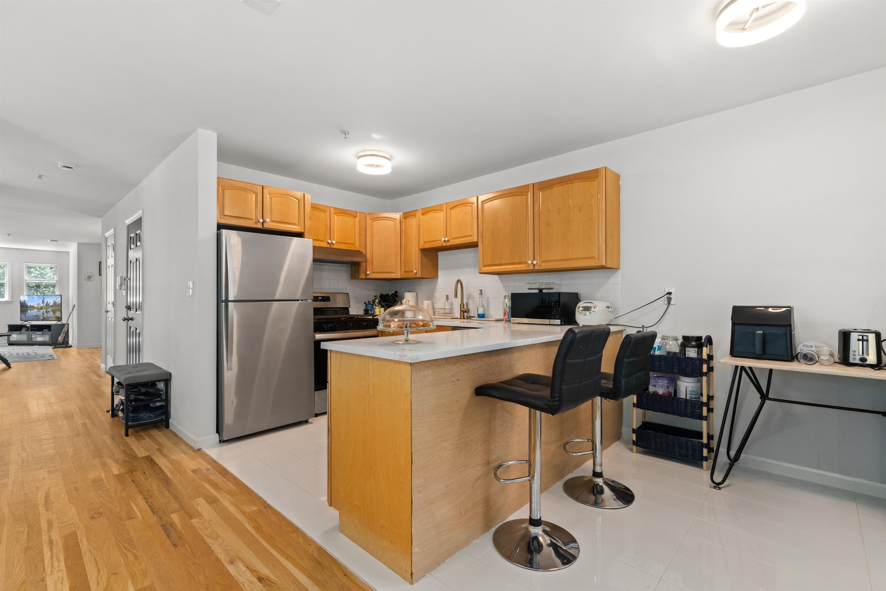 39B HAMILTON AVE
