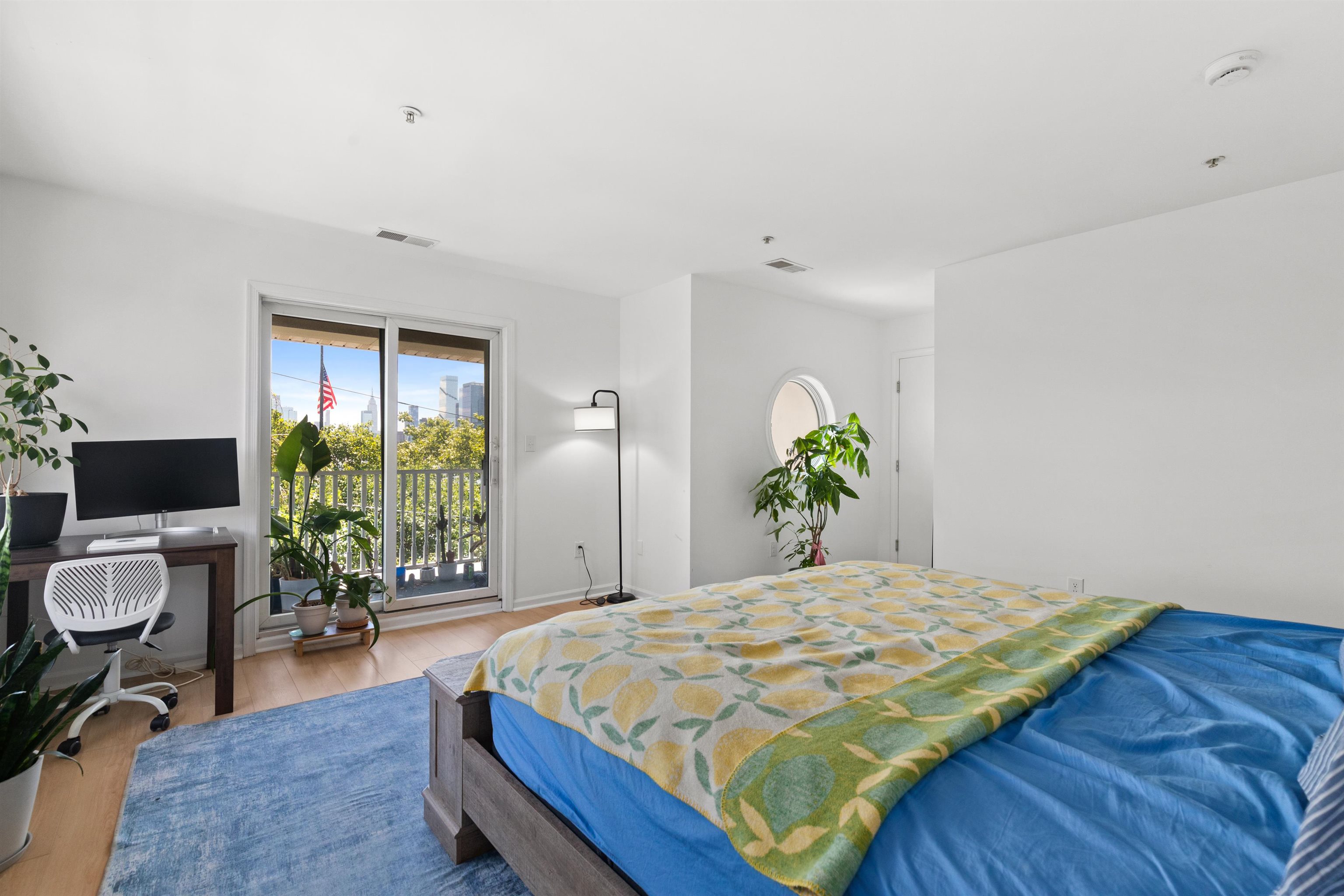 39B HAMILTON AVE