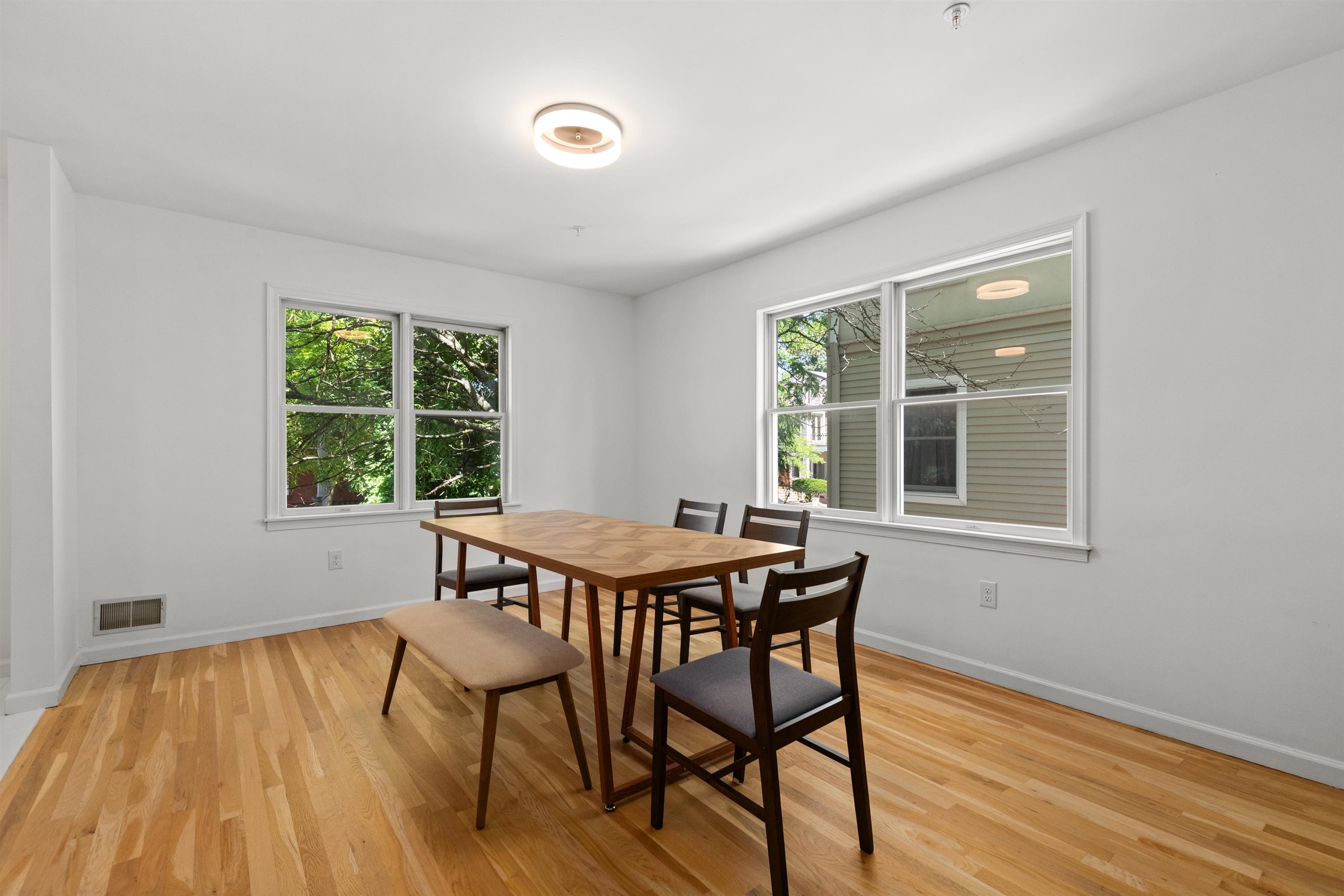 39B HAMILTON AVE