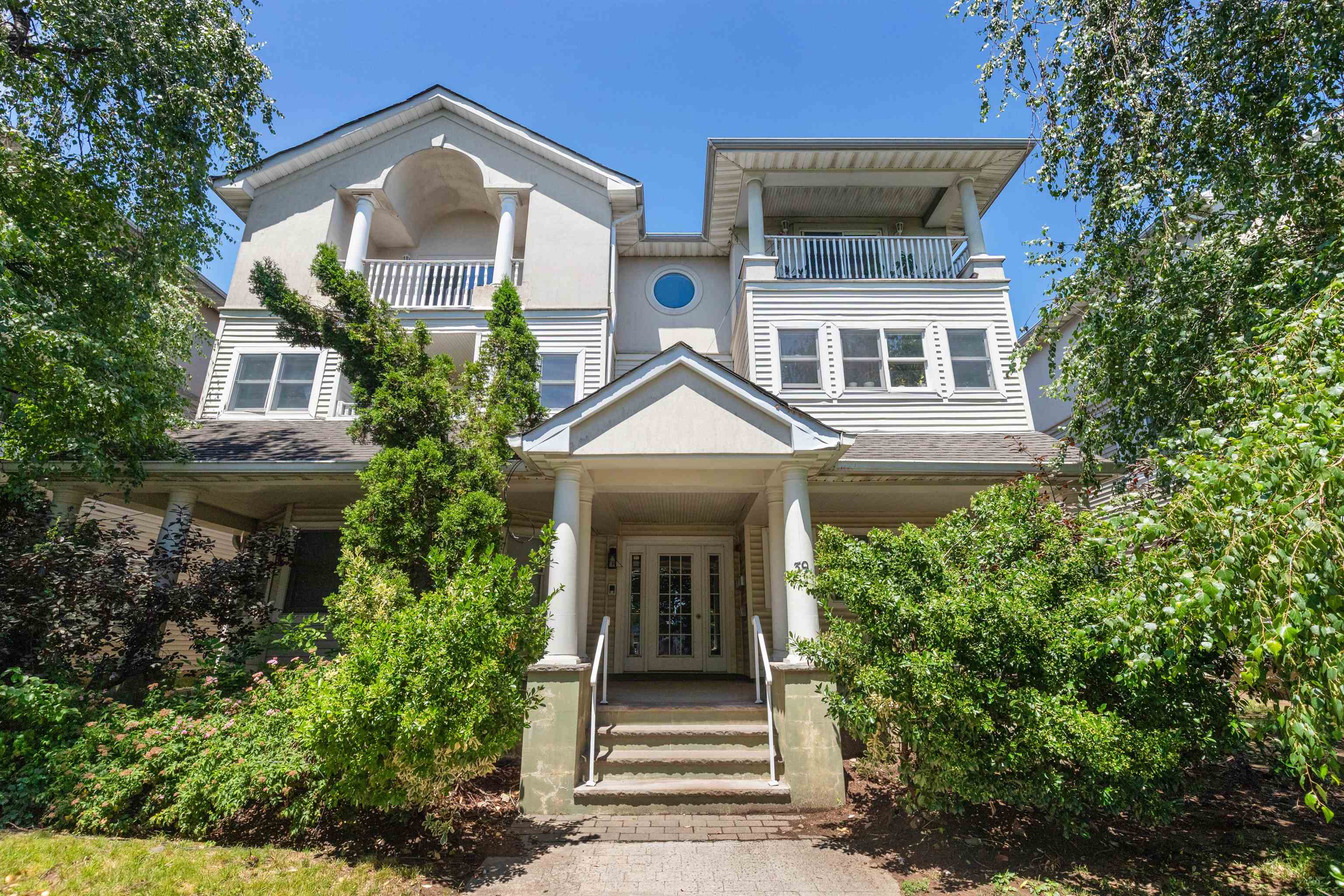39B HAMILTON AVE