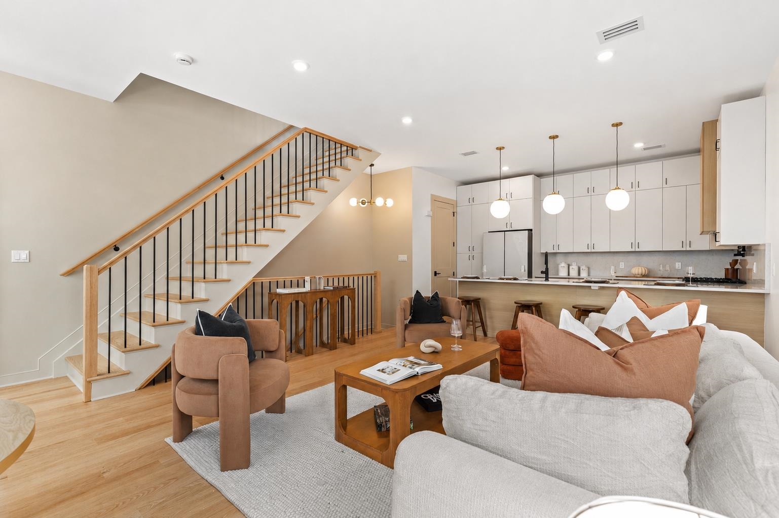 322 PRINCETON AVE Unit: Unit 2