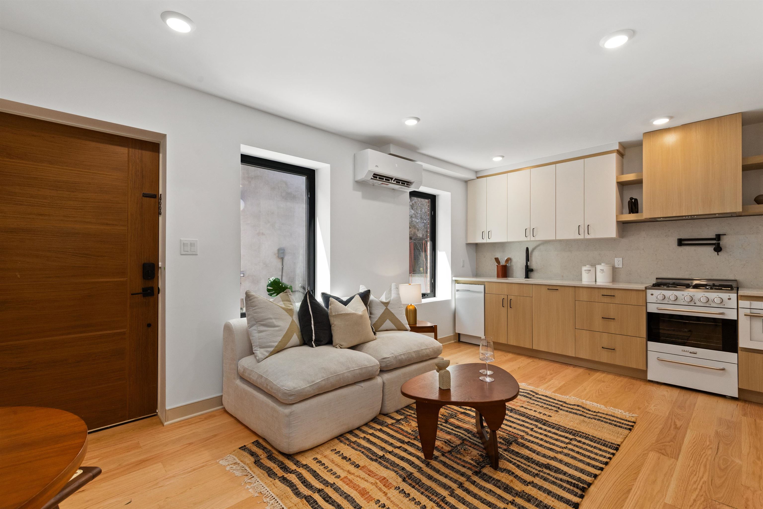 322 PRINCETON AVE