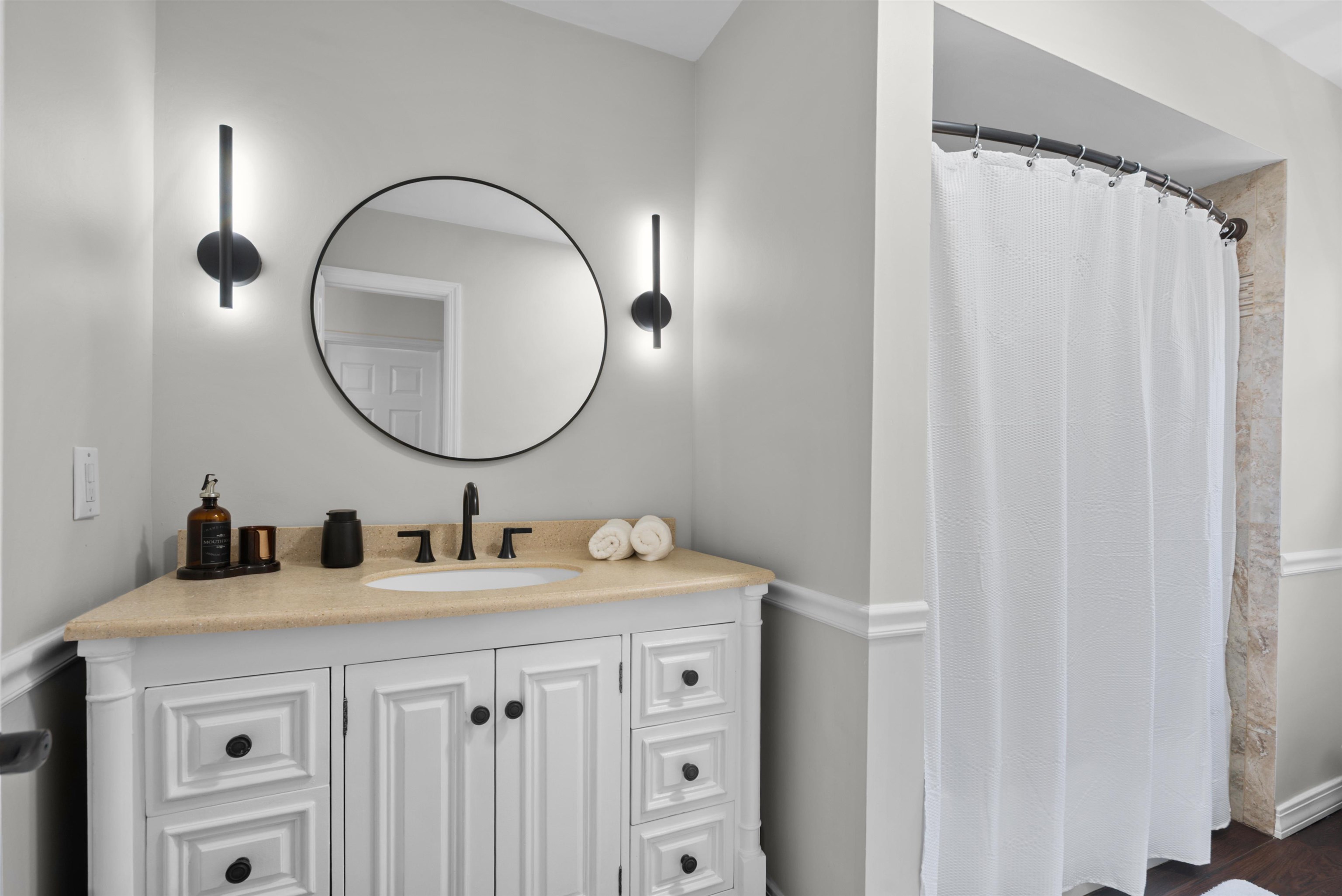 809 2ND ST Unit: 2