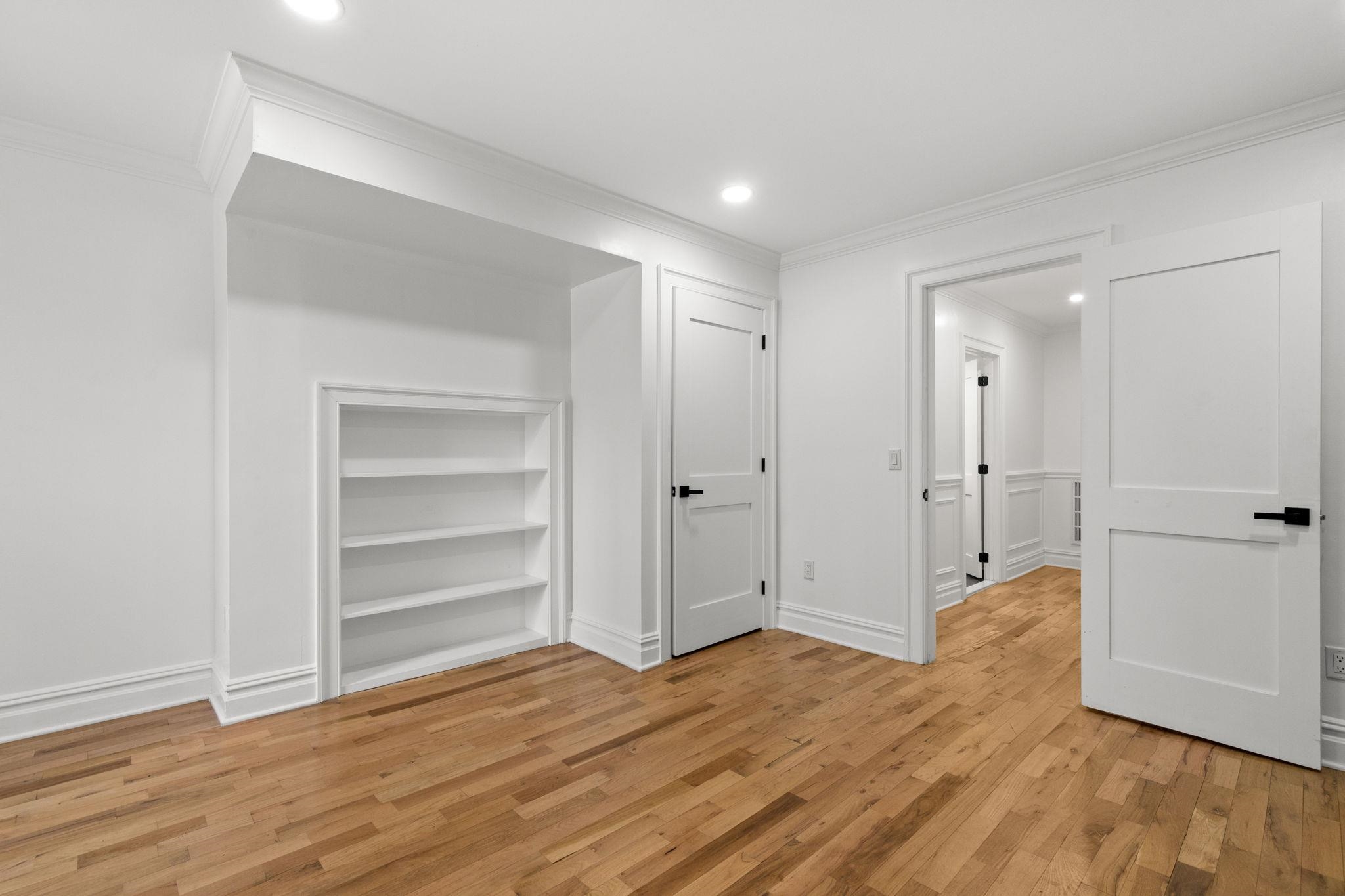 52 BRINKERHOFF ST