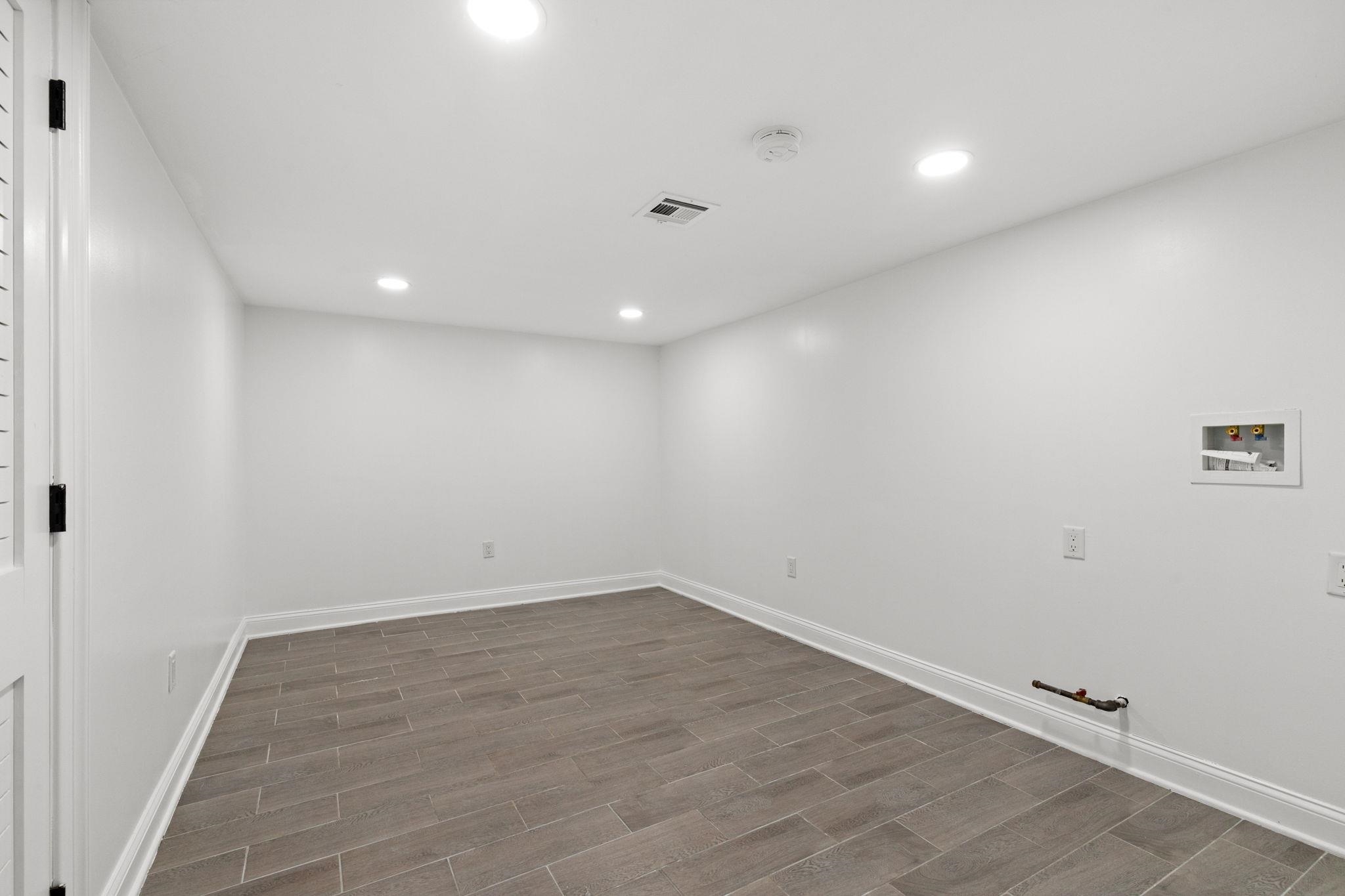 52 BRINKERHOFF ST
