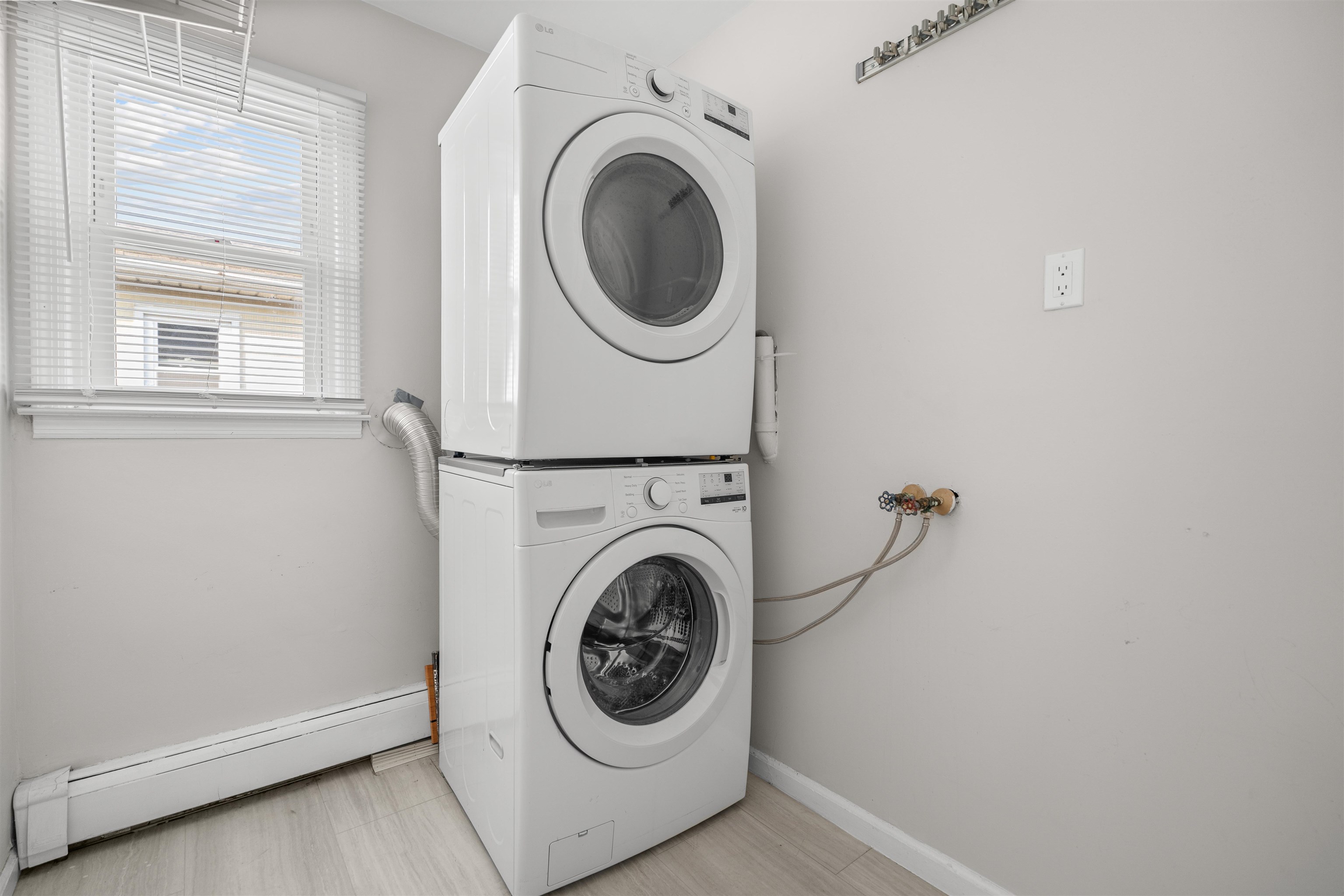 226 WEBSTER AVE Unit: 2