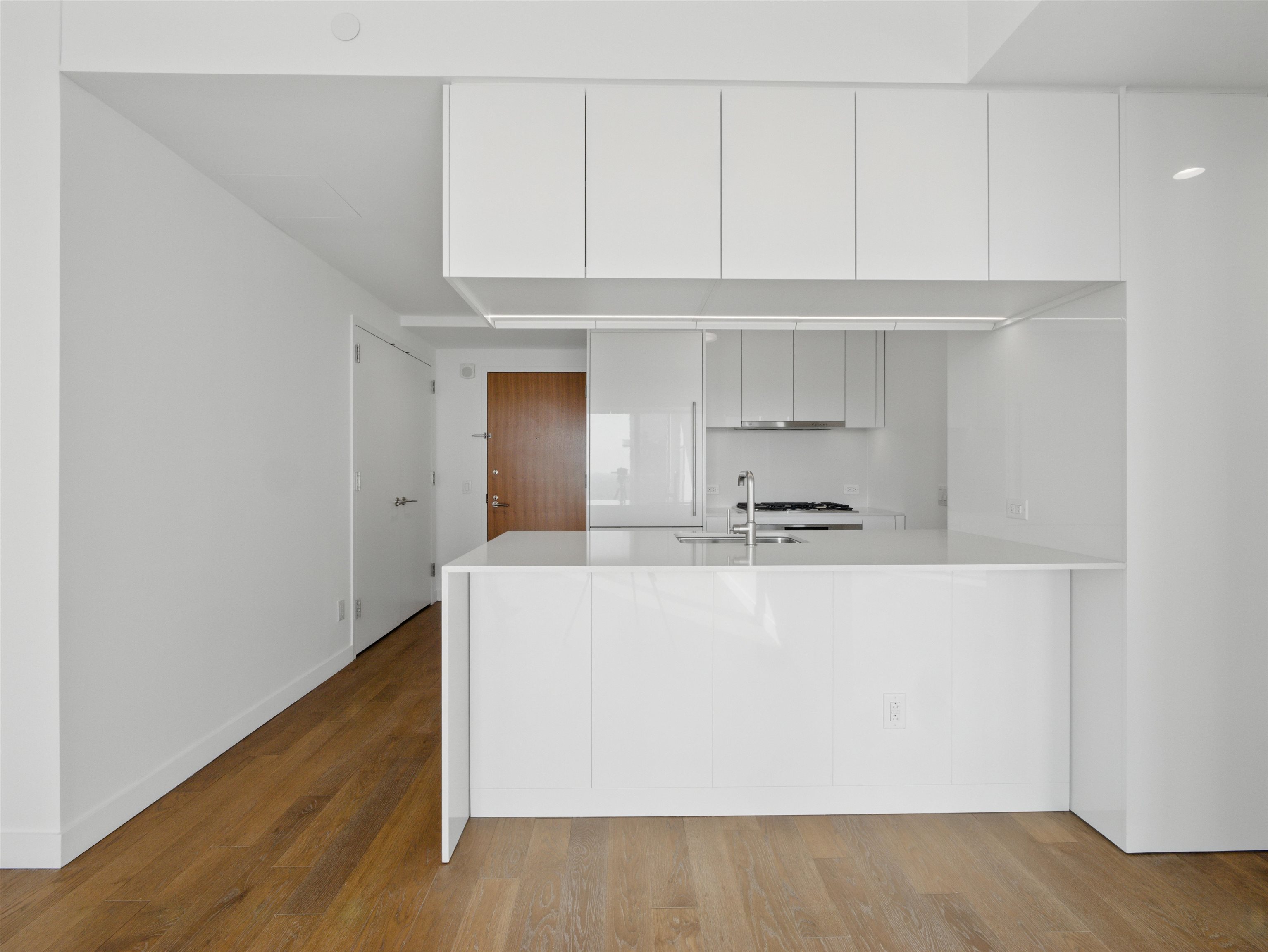 99 HUDSON ST Unit: 4207