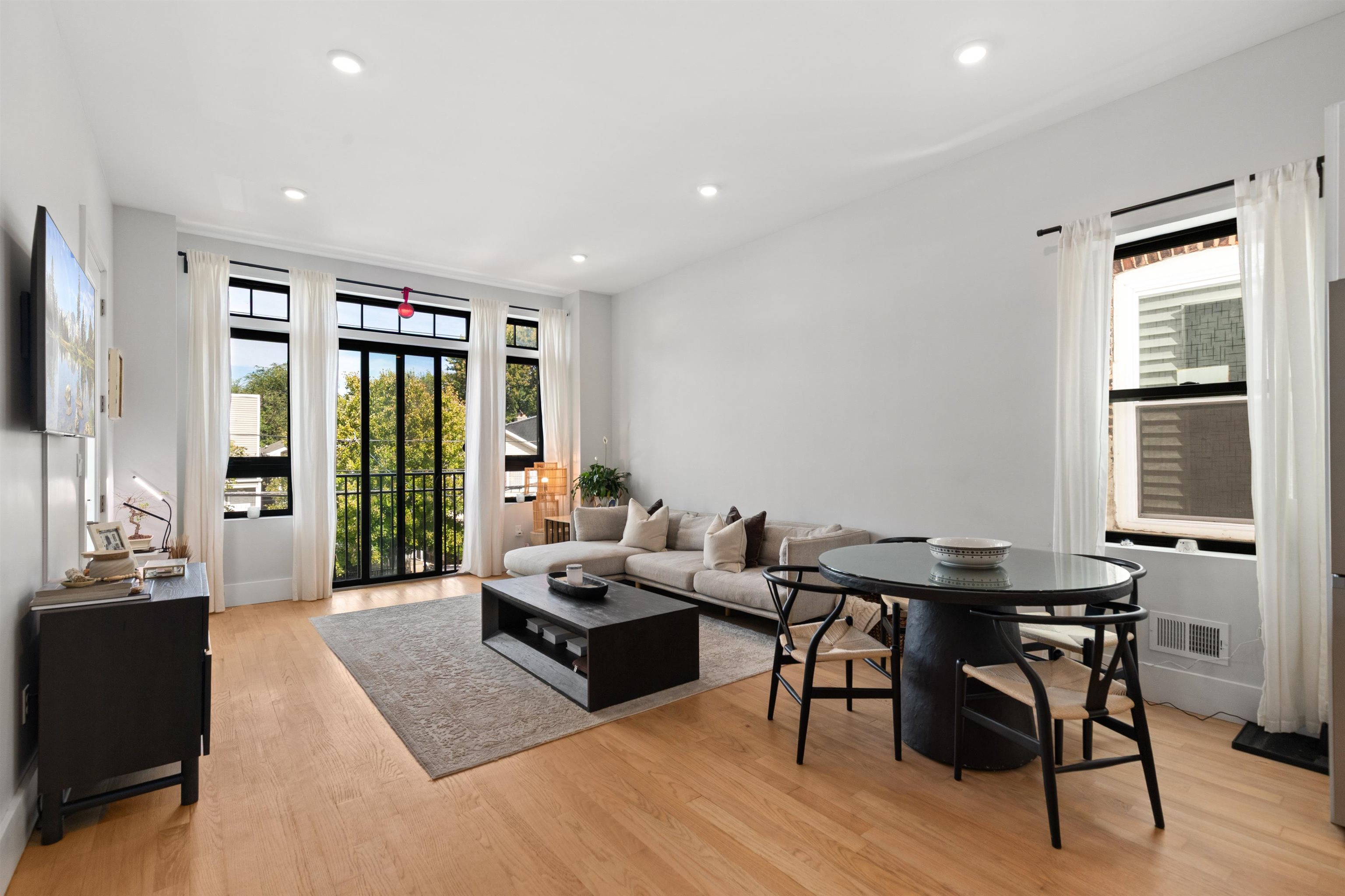 107 ORIENT AVE