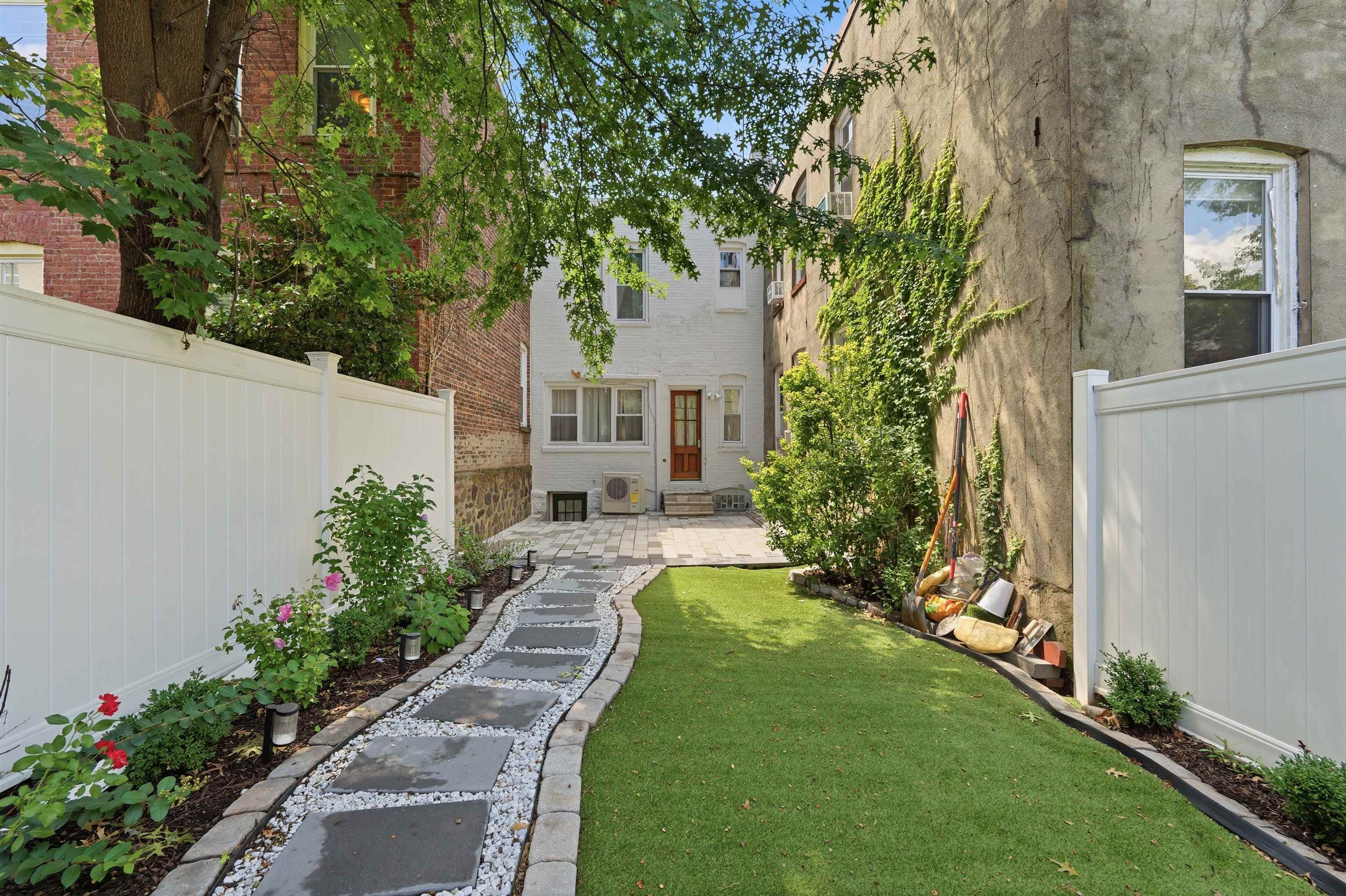 112 BEACH ST