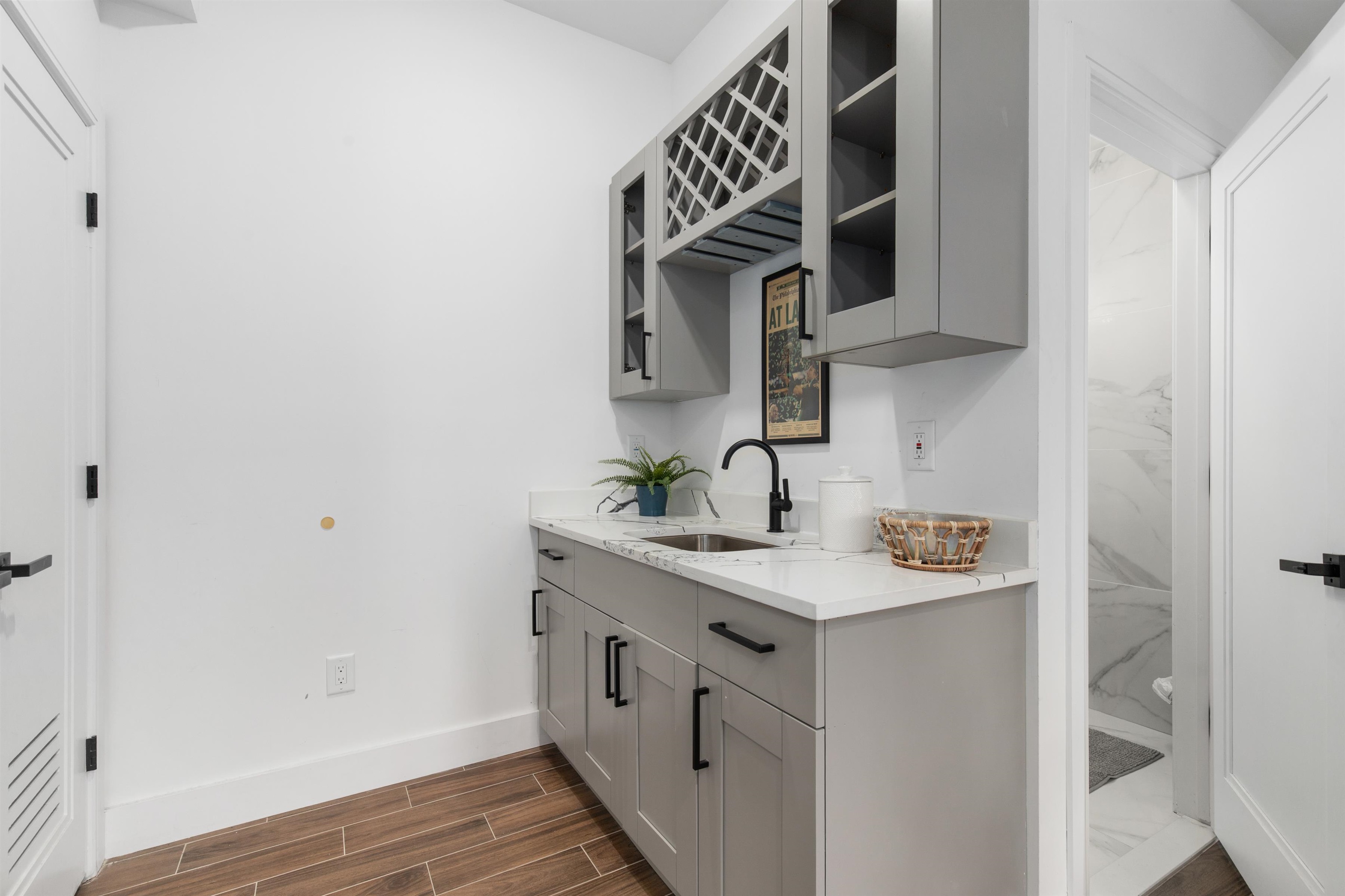 89 LINCOLN ST Unit: Townhouse