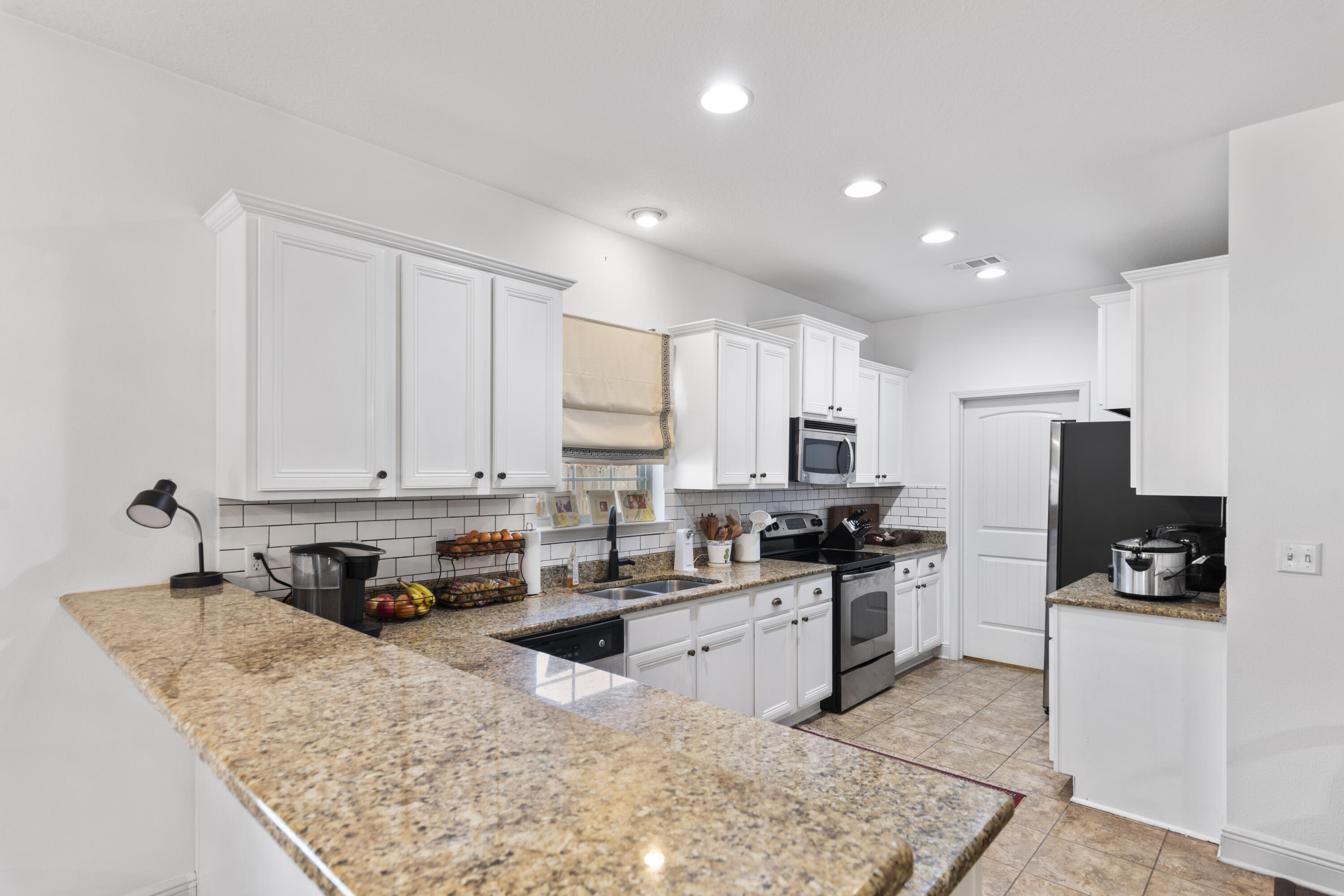 882 Cocobolo Drive