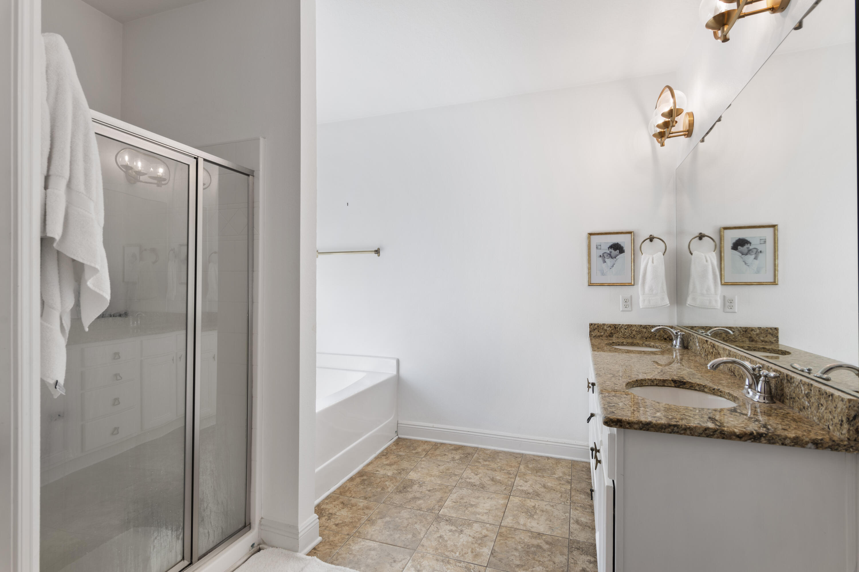 882 Cocobolo Drive