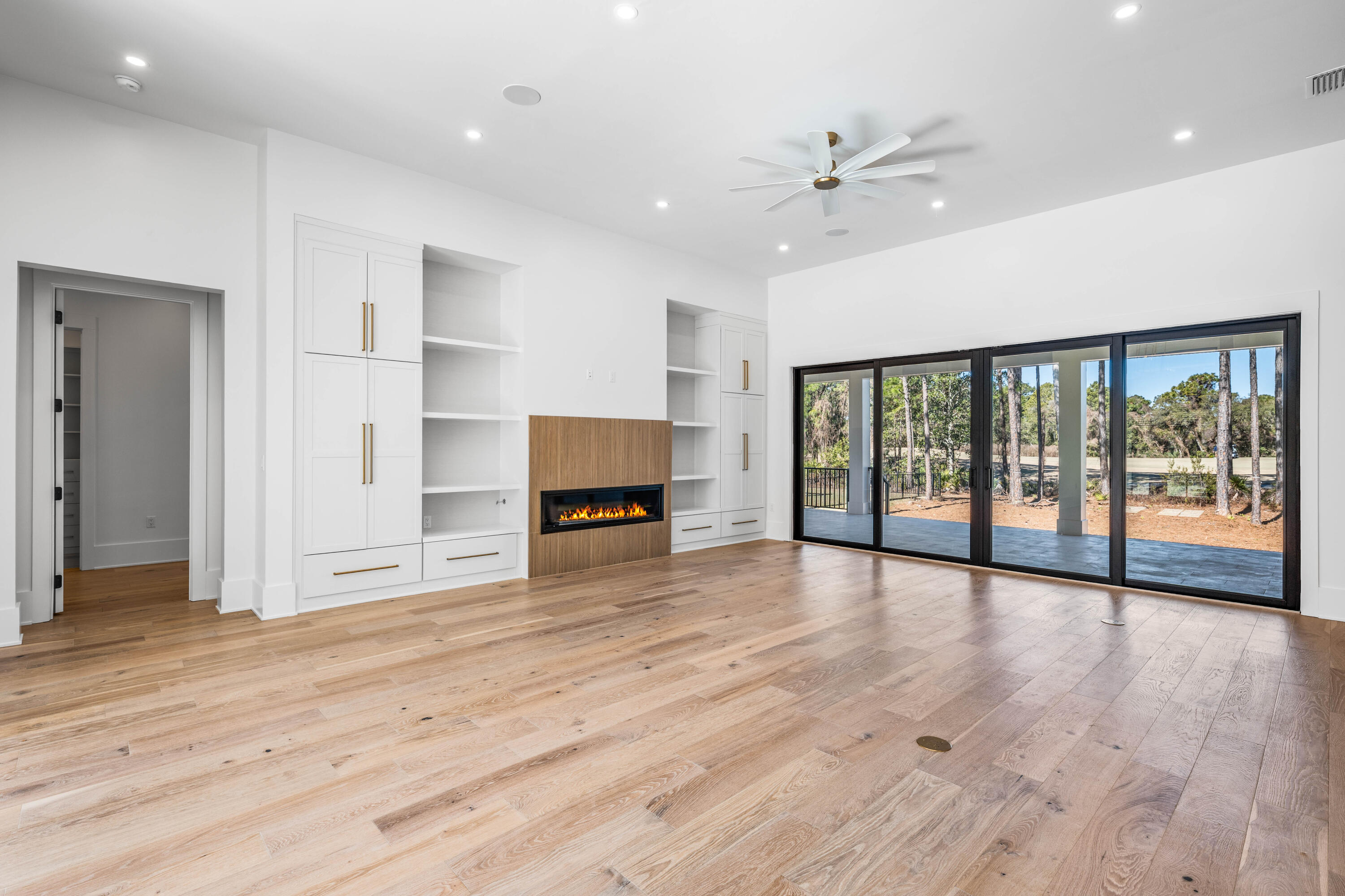 438 Regatta Bay Boulevard