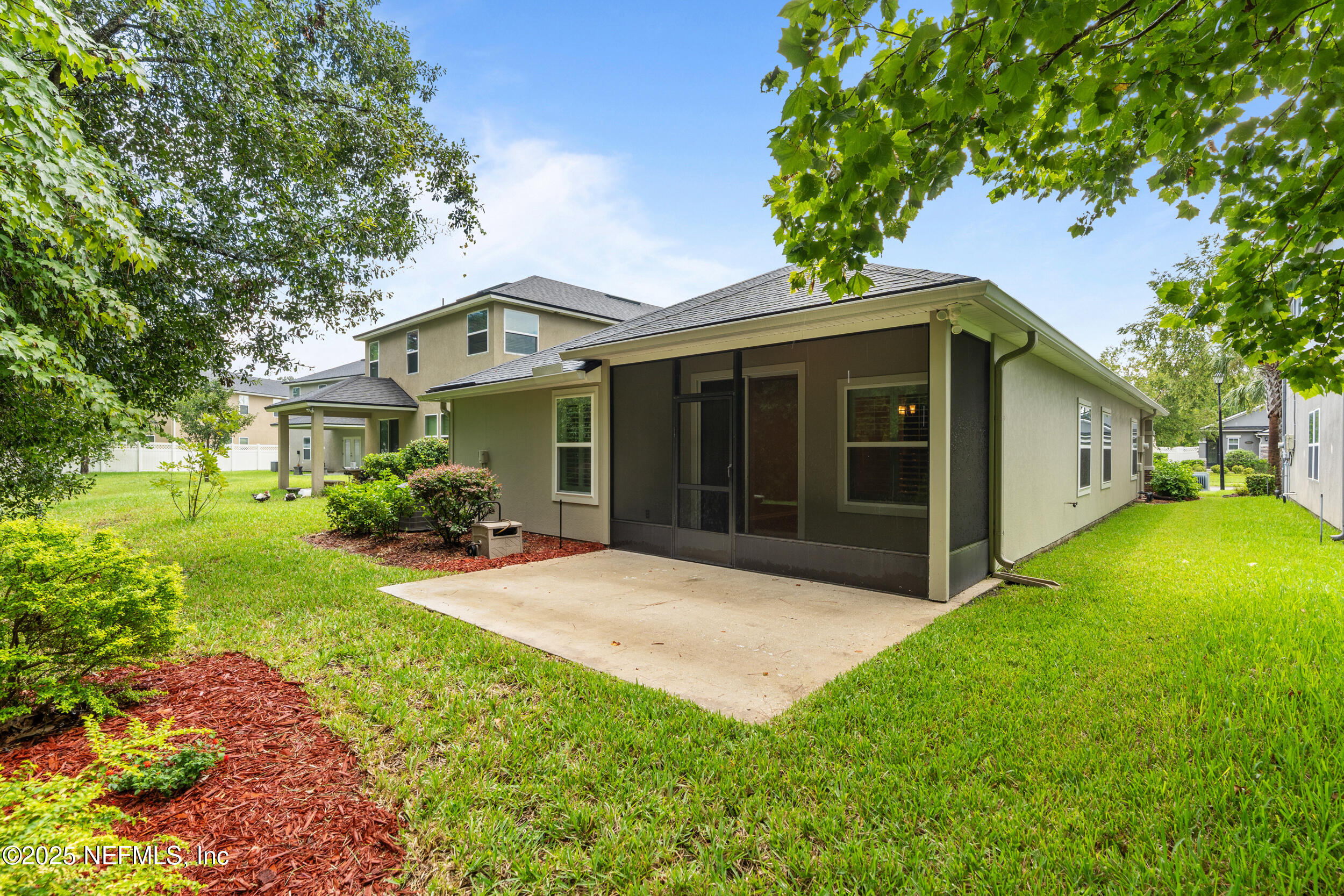 586 DRYSDALE Drive