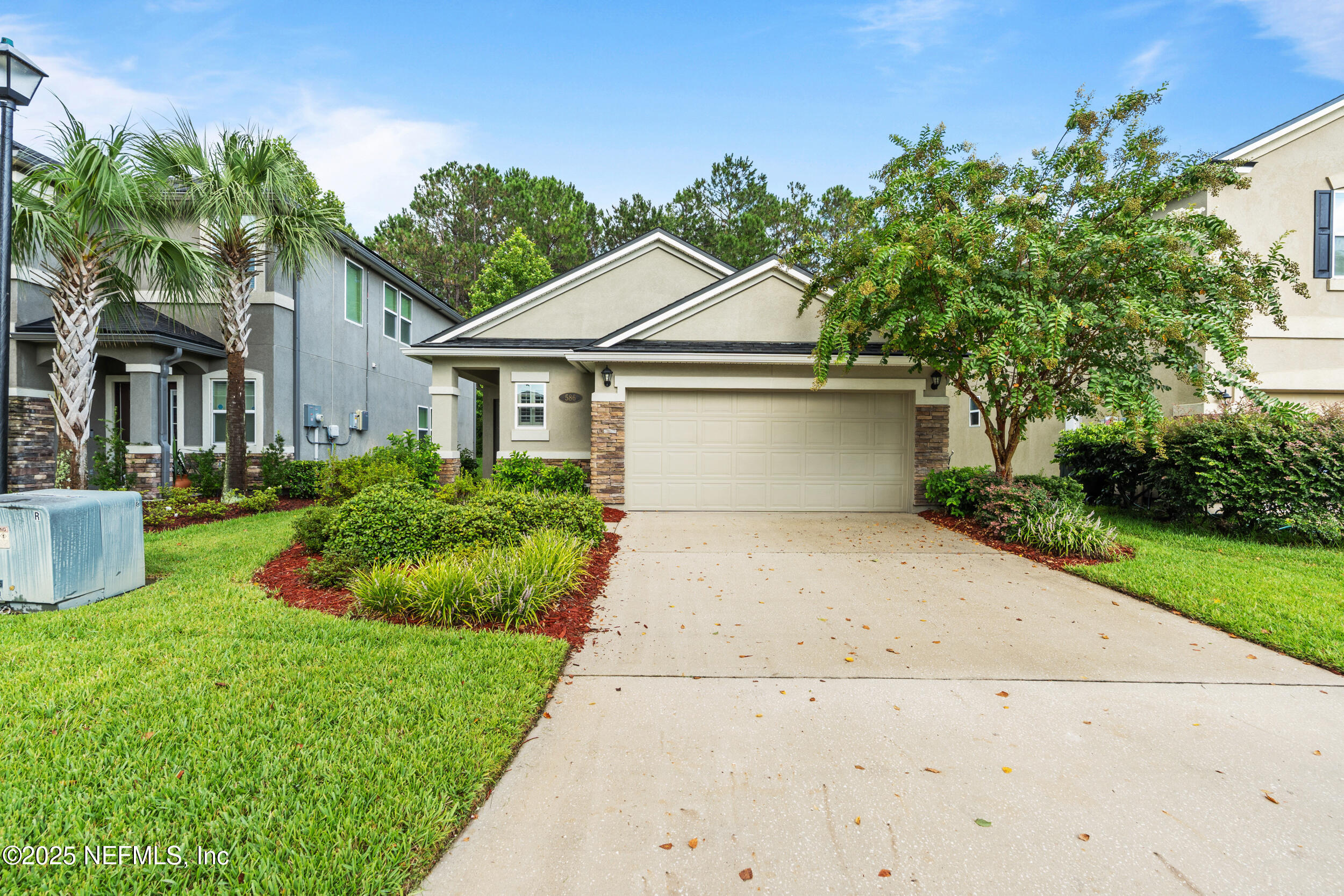 586 DRYSDALE Drive