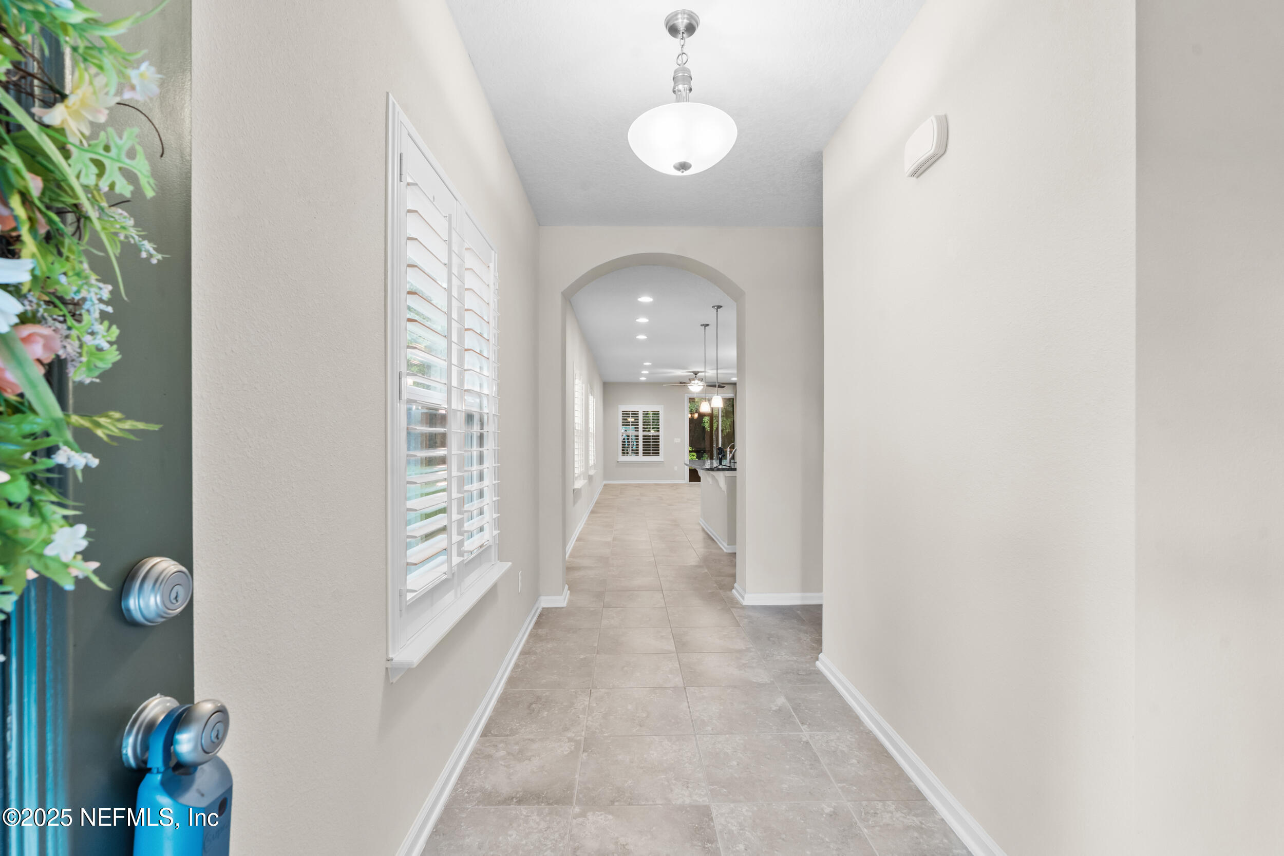586 DRYSDALE Drive