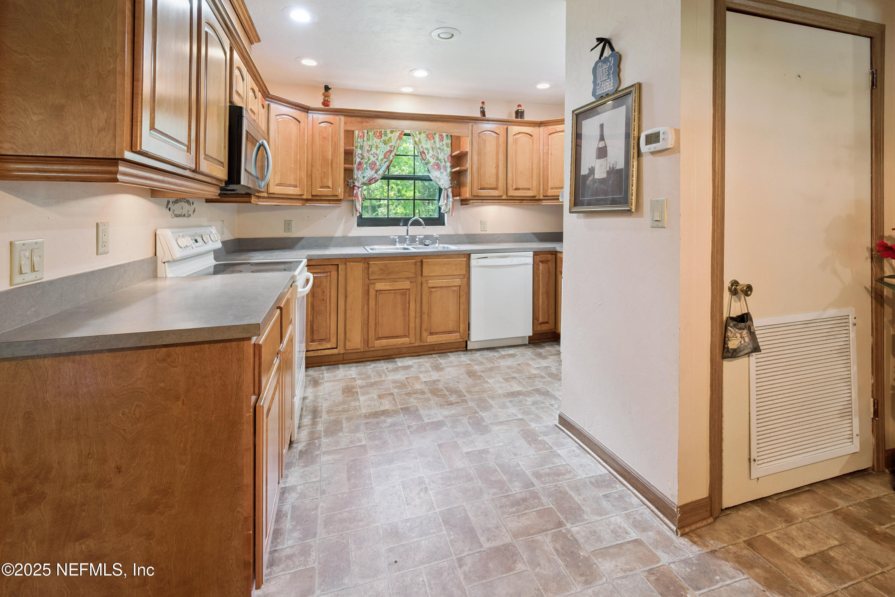 1492 NW COUNTY ROAD 125