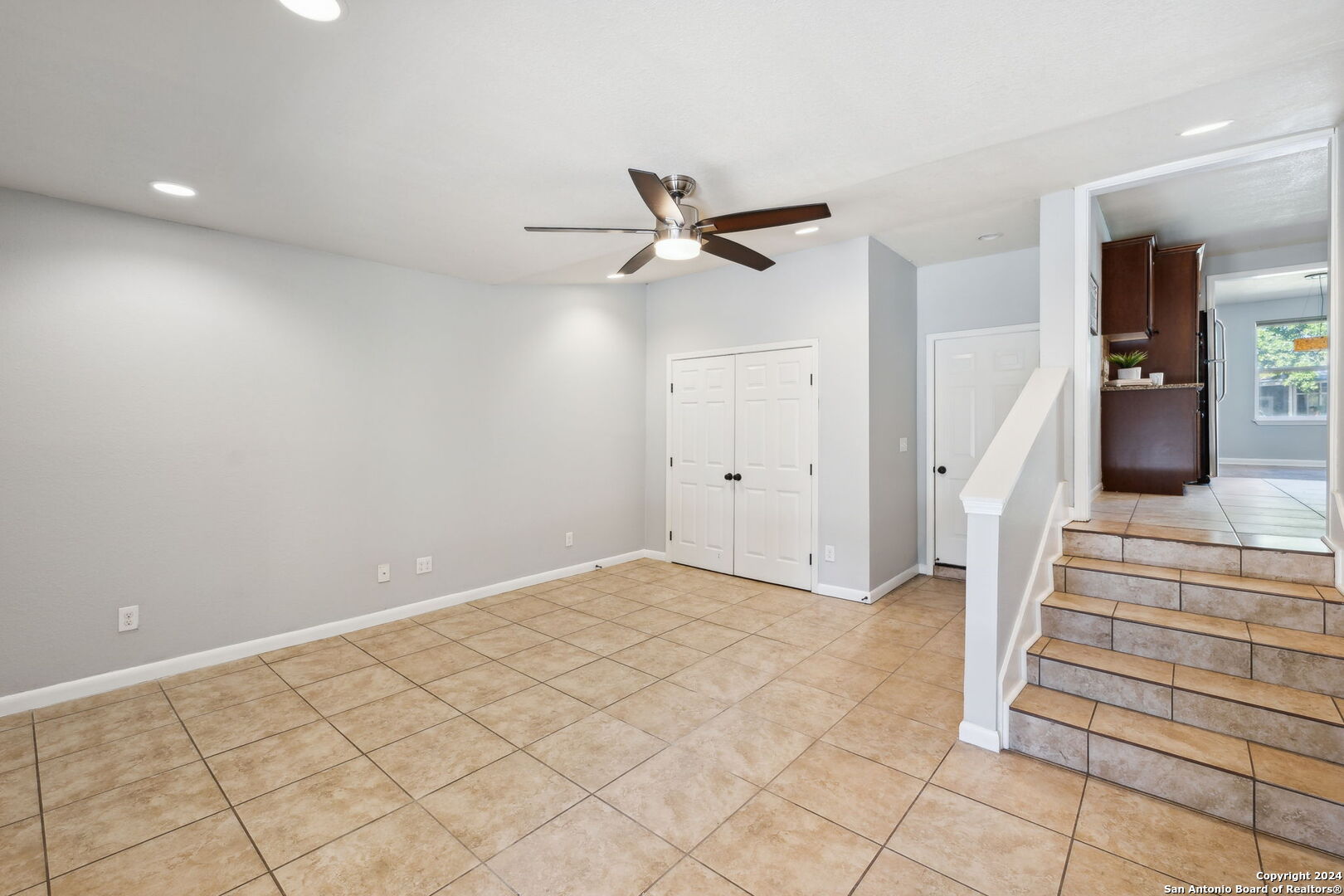 244 SEFORD DR
