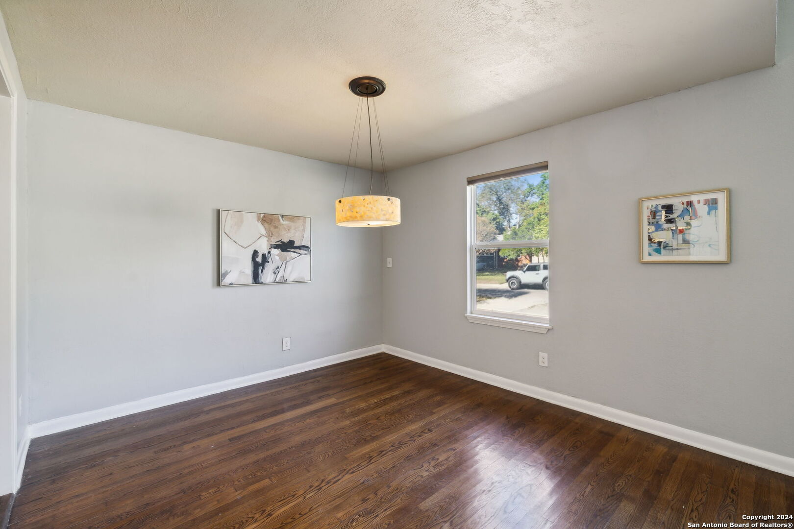 244 SEFORD DR