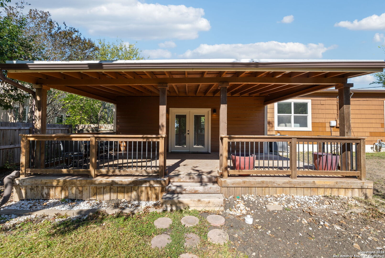 244 SEFORD DR