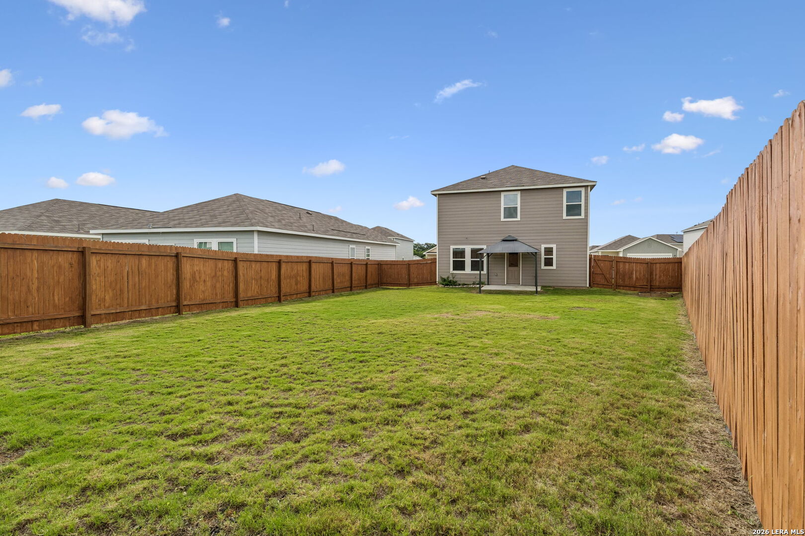 5625 ROWAN RDG