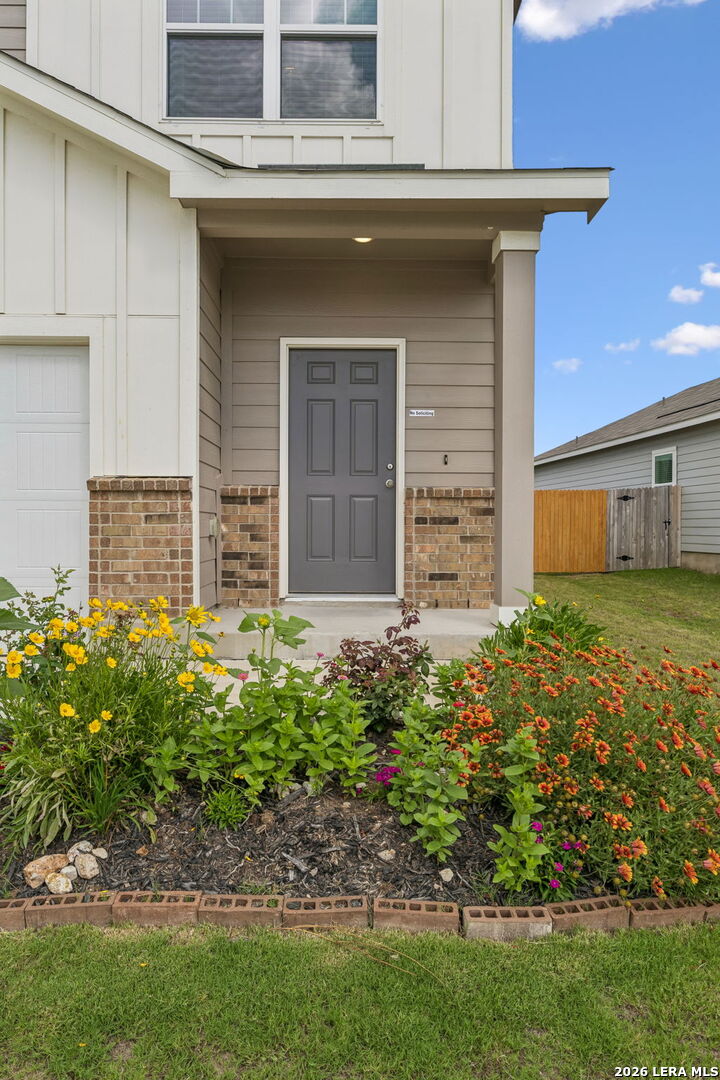 5625 ROWAN RDG