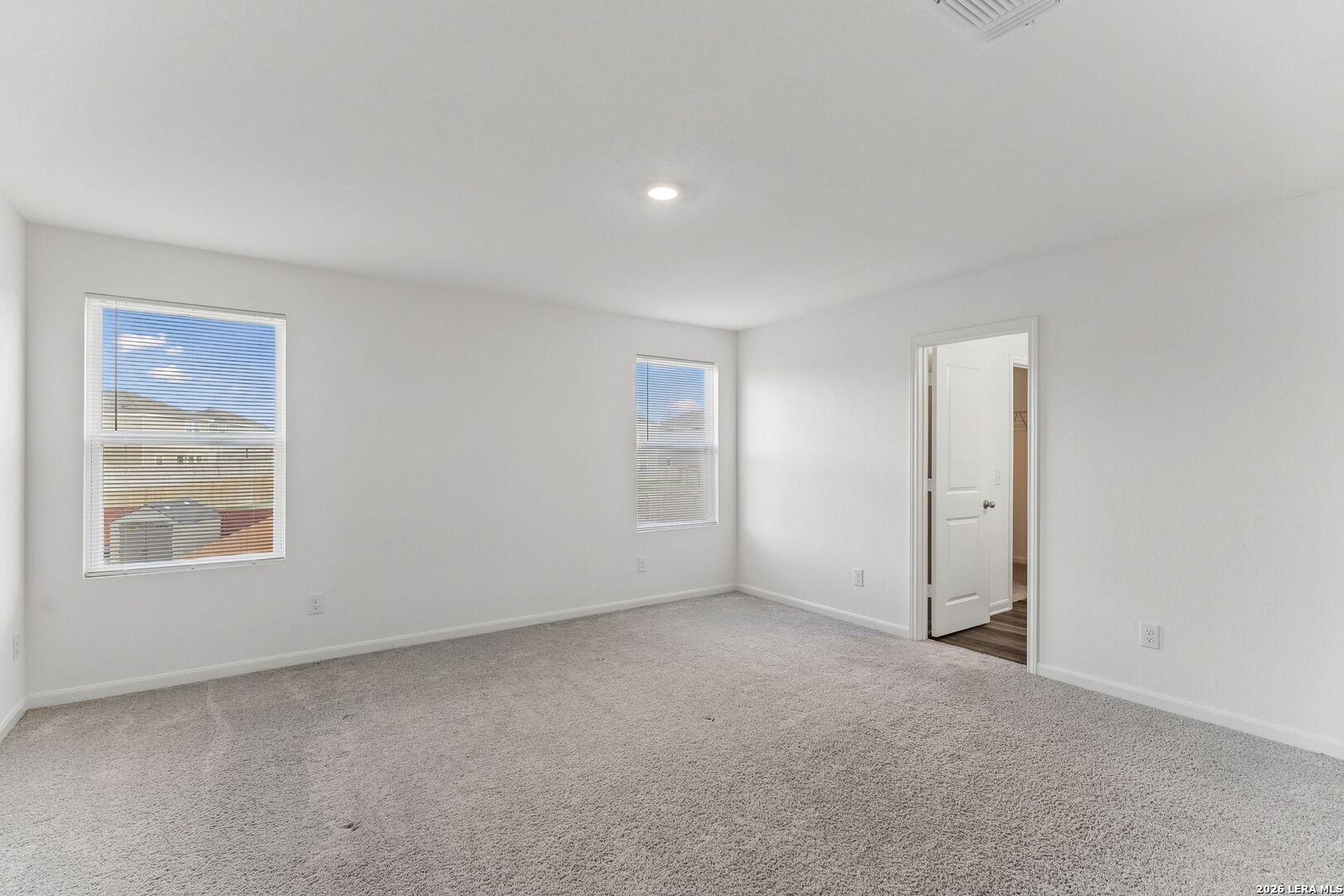 5625 ROWAN RDG